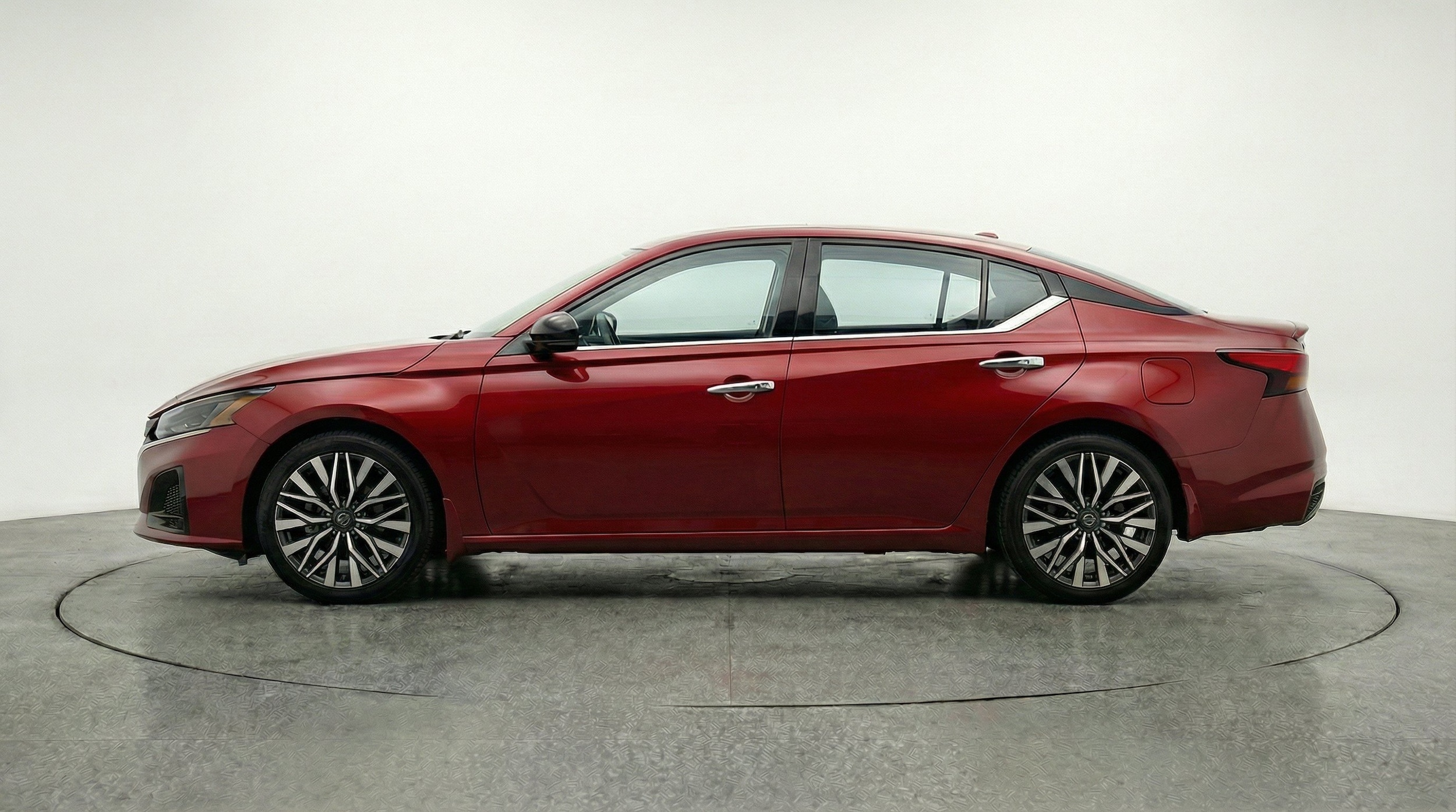 Thumbnail: 2025 Nissan Altima - 5