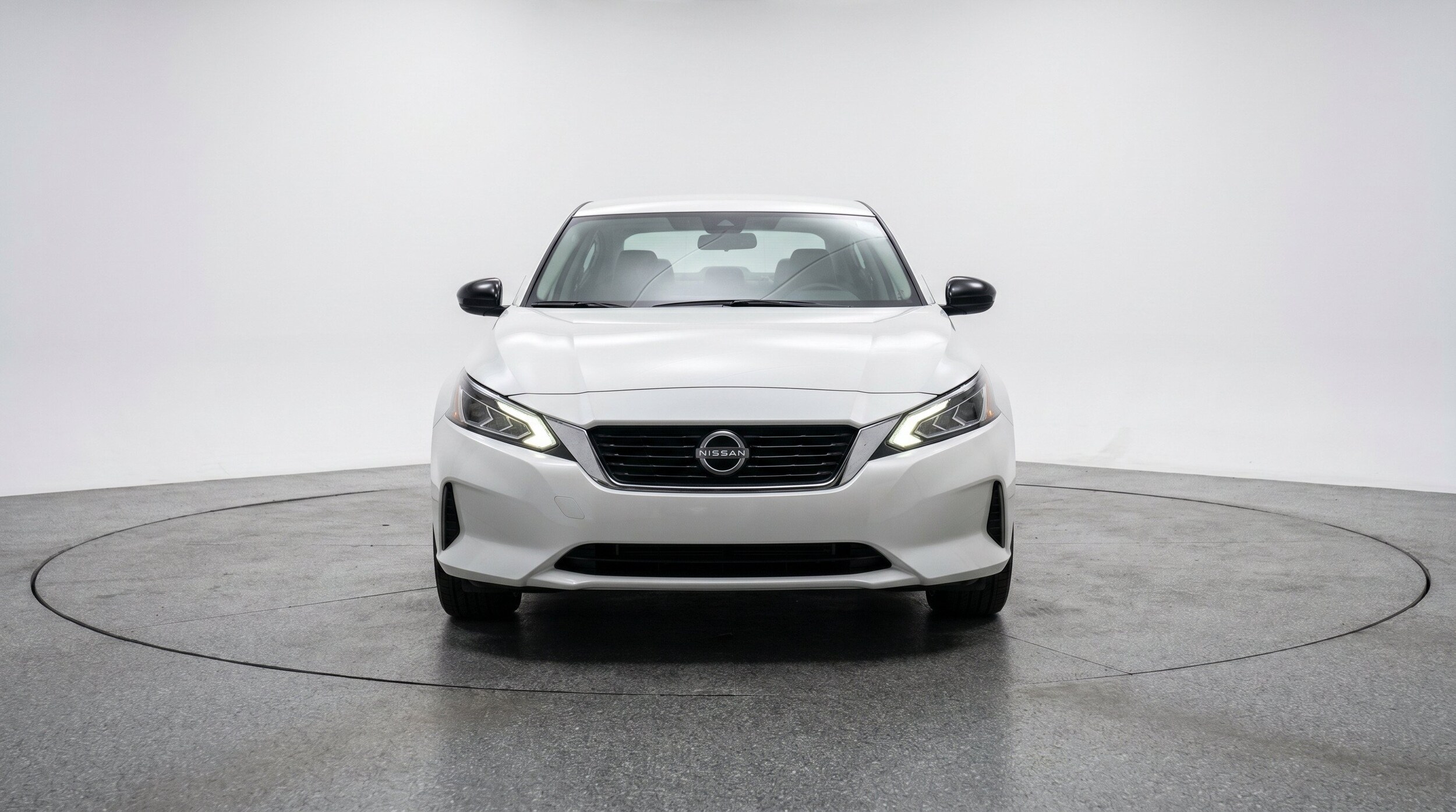 Thumbnail: 2025 Nissan Altima - 2