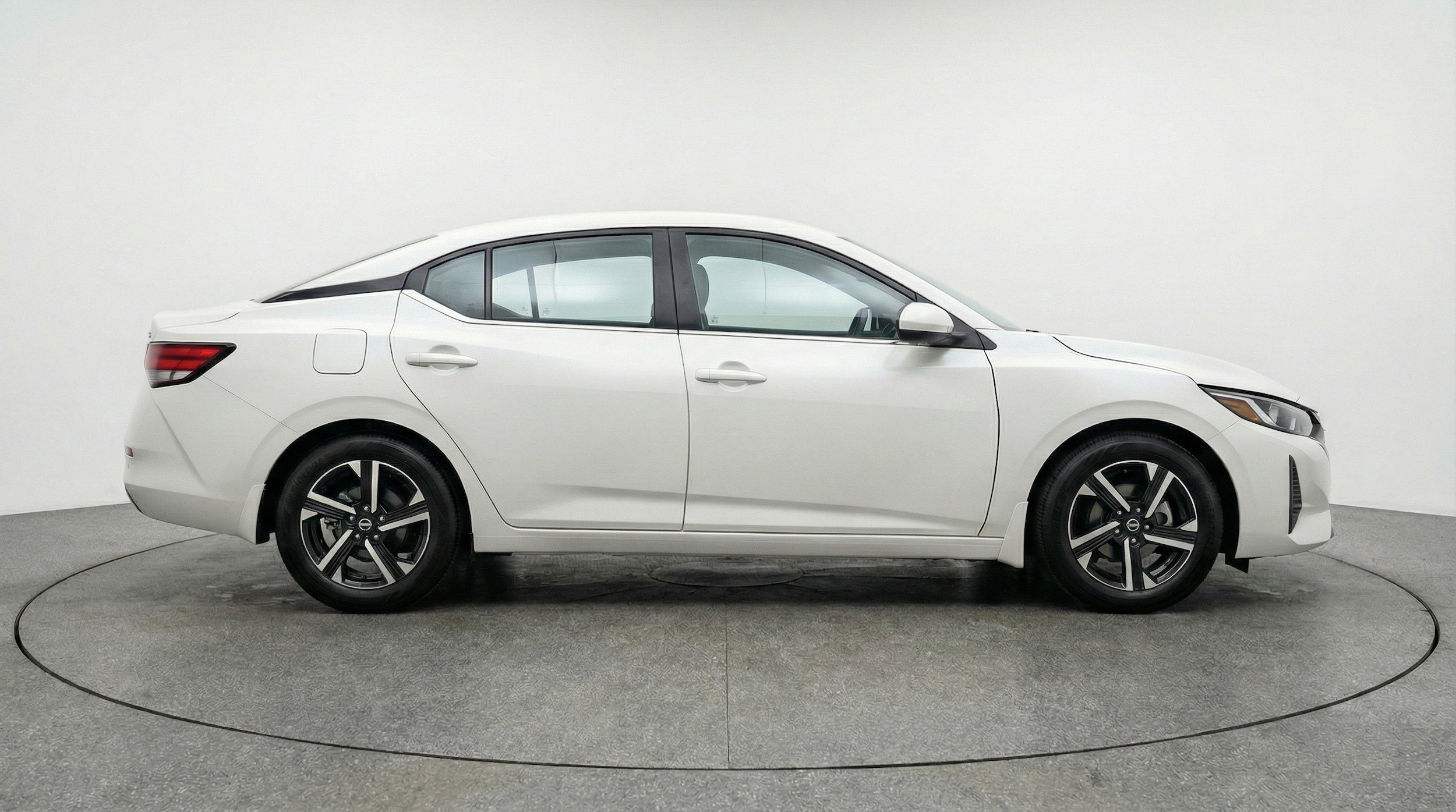 Thumbnail: 2025 Nissan Sentra - 11