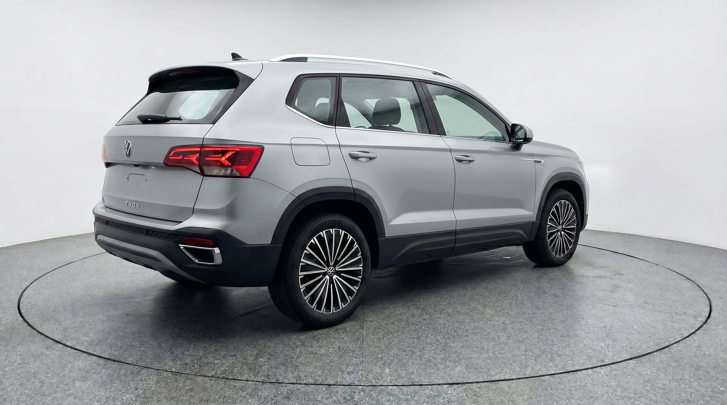 Thumbnail: 2025 Volkswagen Taos - 9