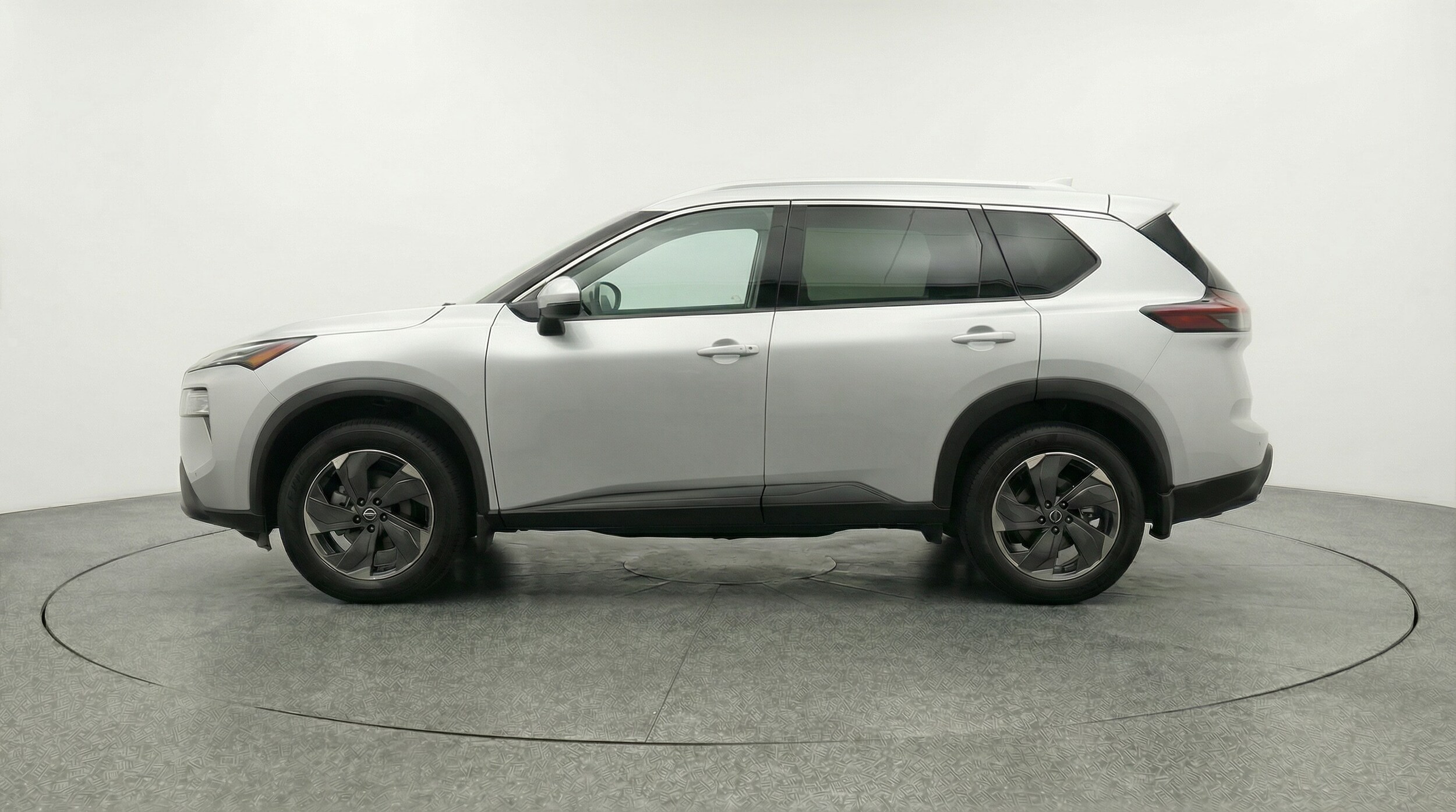 Thumbnail: 2025 Nissan Rogue - 4