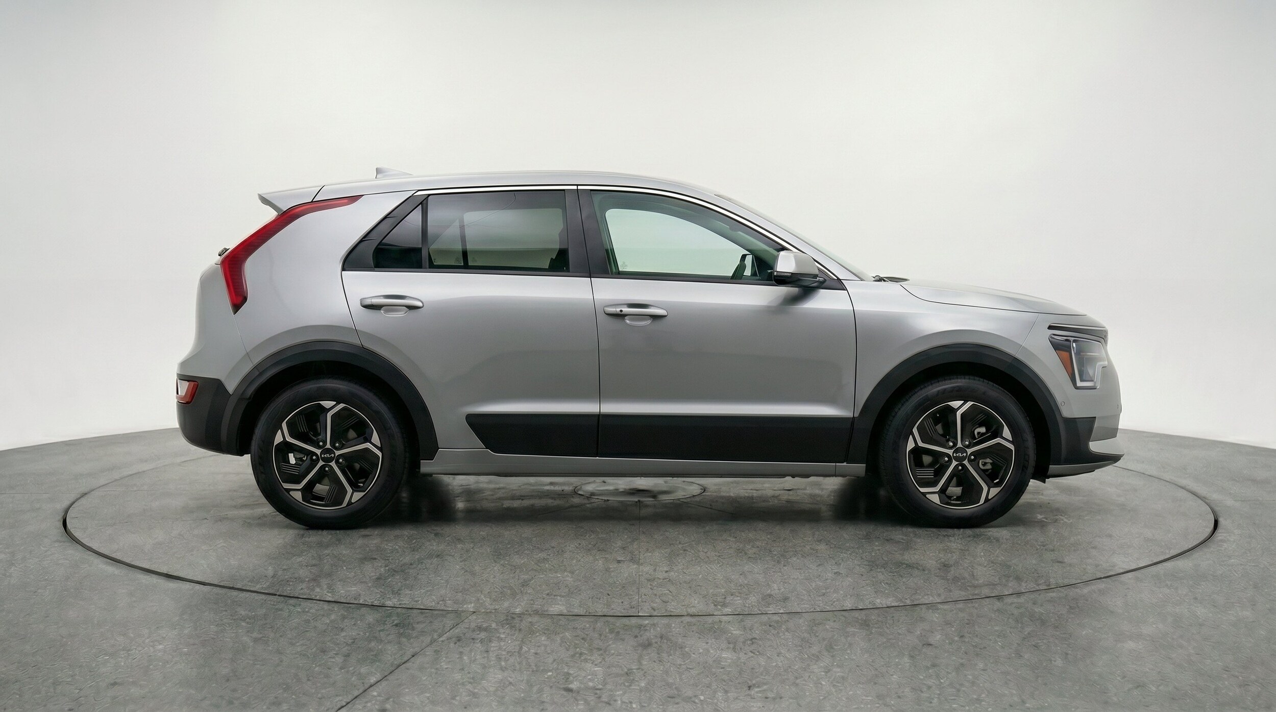 Thumbnail: 2026 Kia Niro - 11