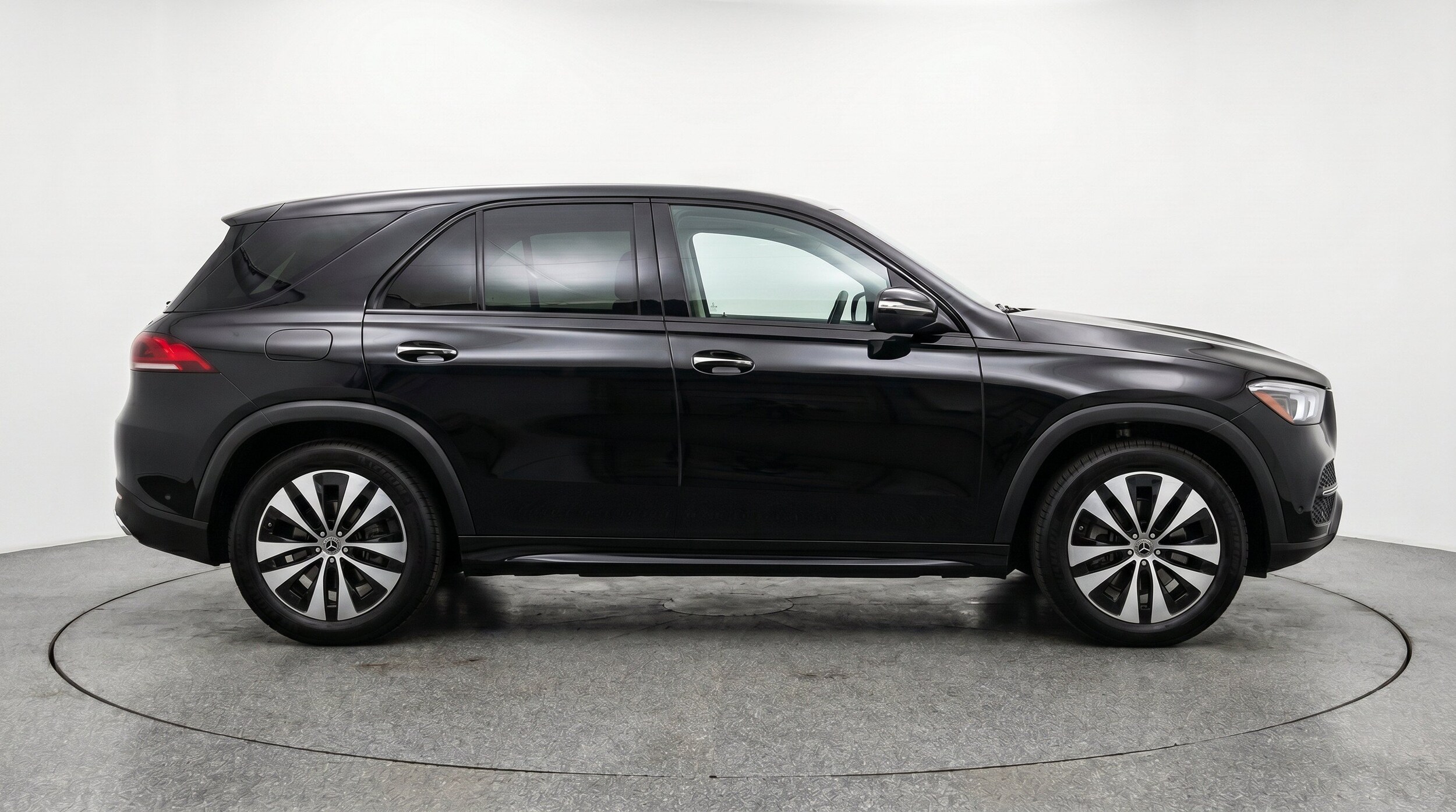 Thumbnail: 2026 Mercedes-Benz GLE - 11