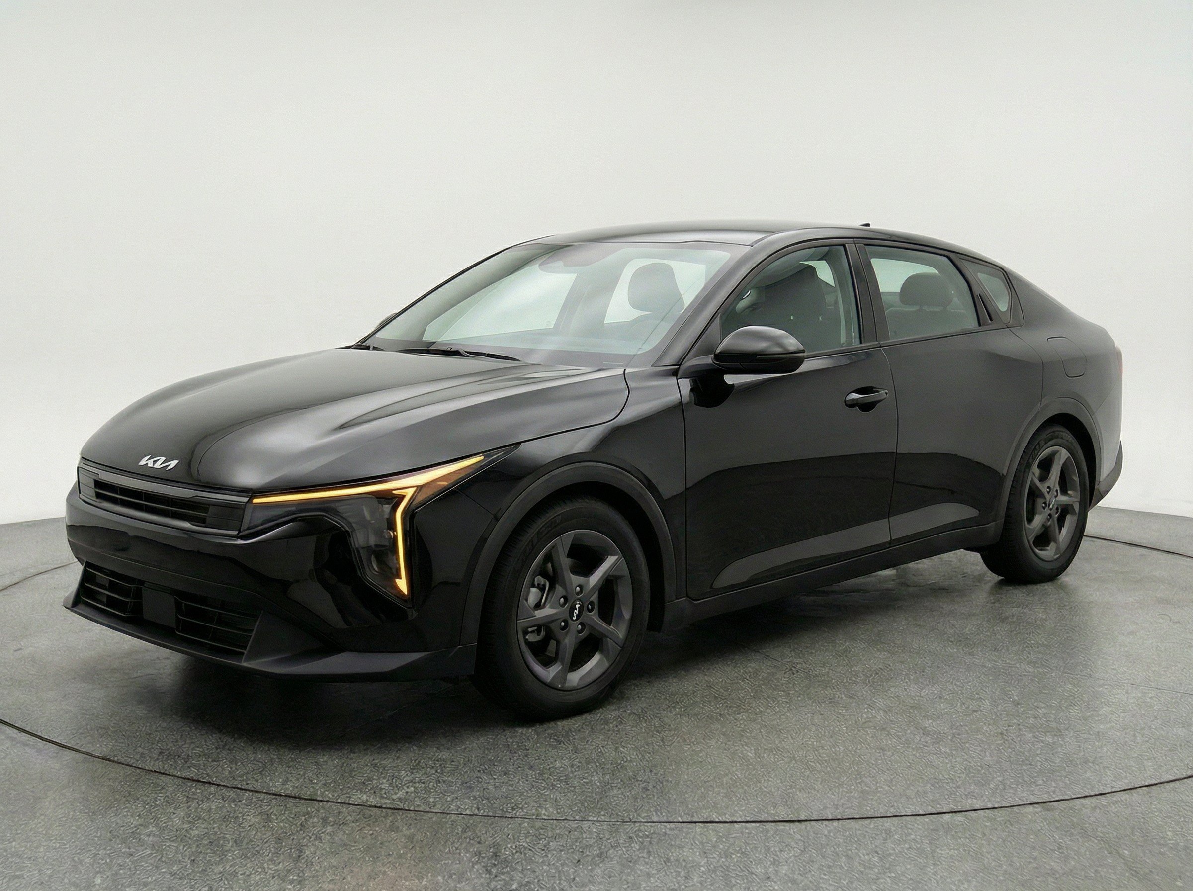 Thumbnail: 2025 Kia K4 - 3