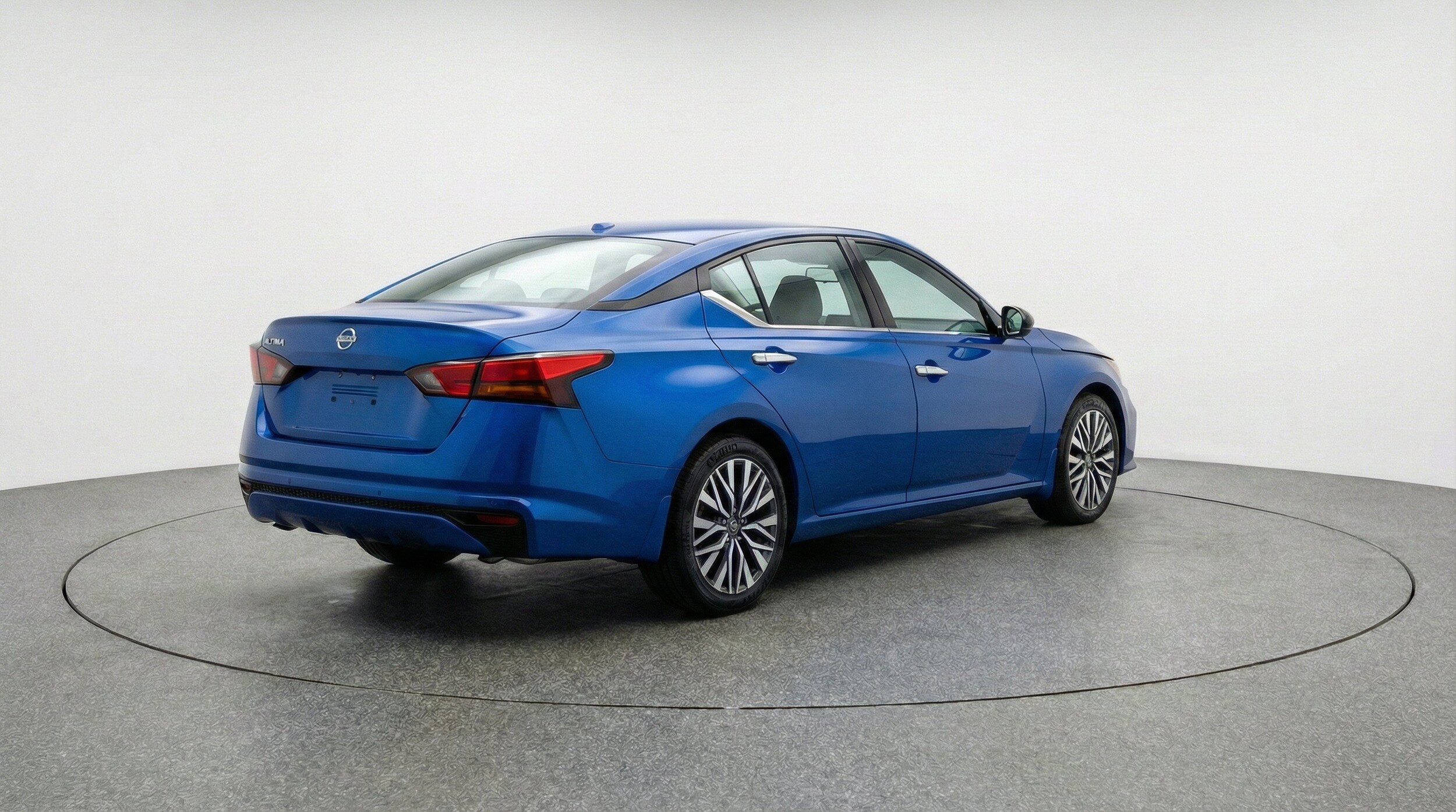 Thumbnail: 2025 Nissan Altima - 6