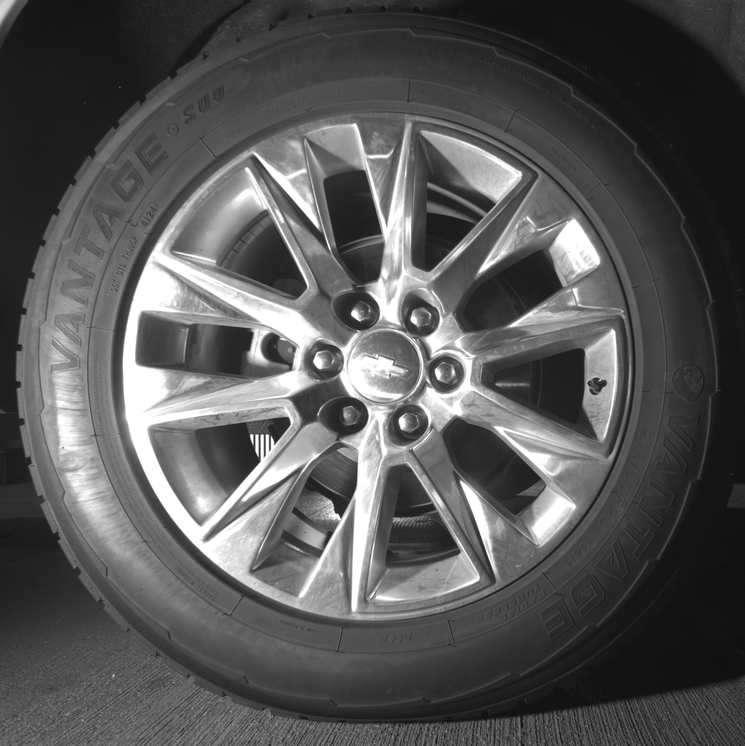 Thumbnail: 2023 Chevrolet Suburban - 15