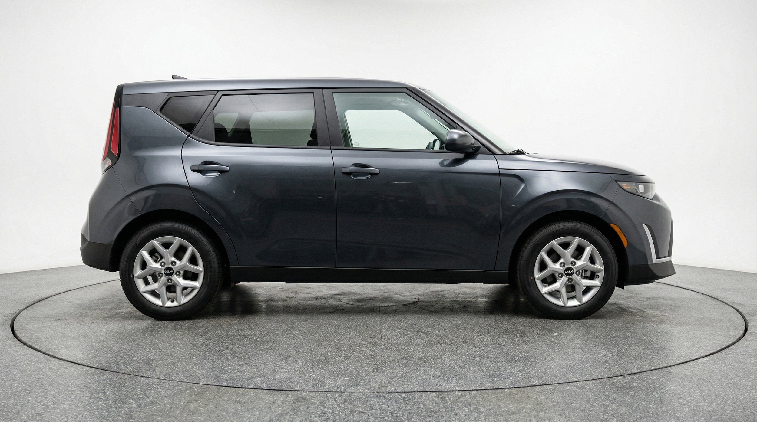 Thumbnail: 2025 Kia Soul - 11