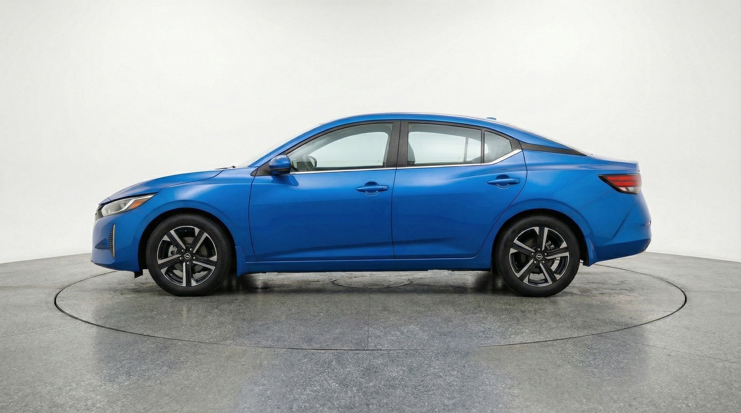 Thumbnail: 2025 Nissan Sentra - 5