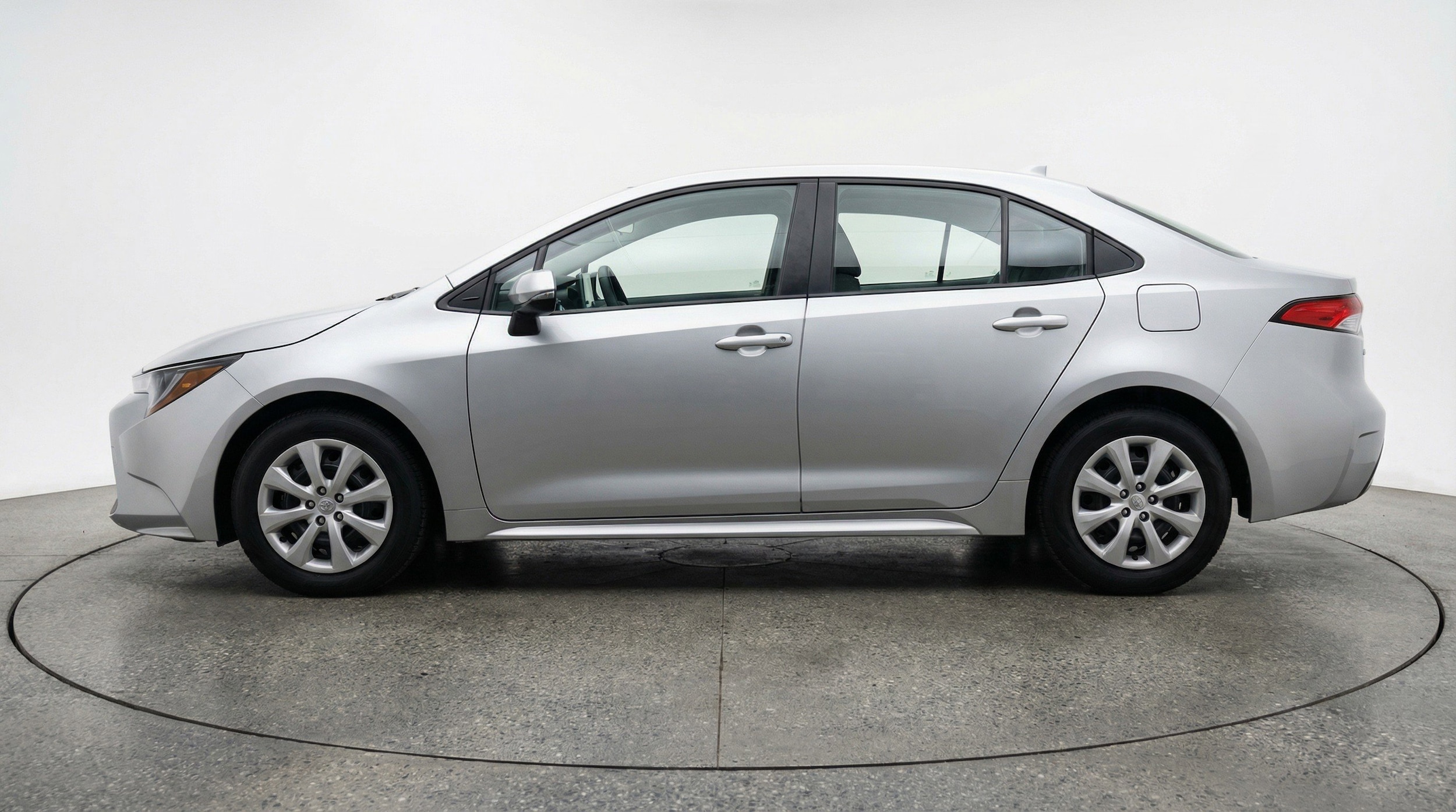 Thumbnail: 2025 Toyota Corolla - 5