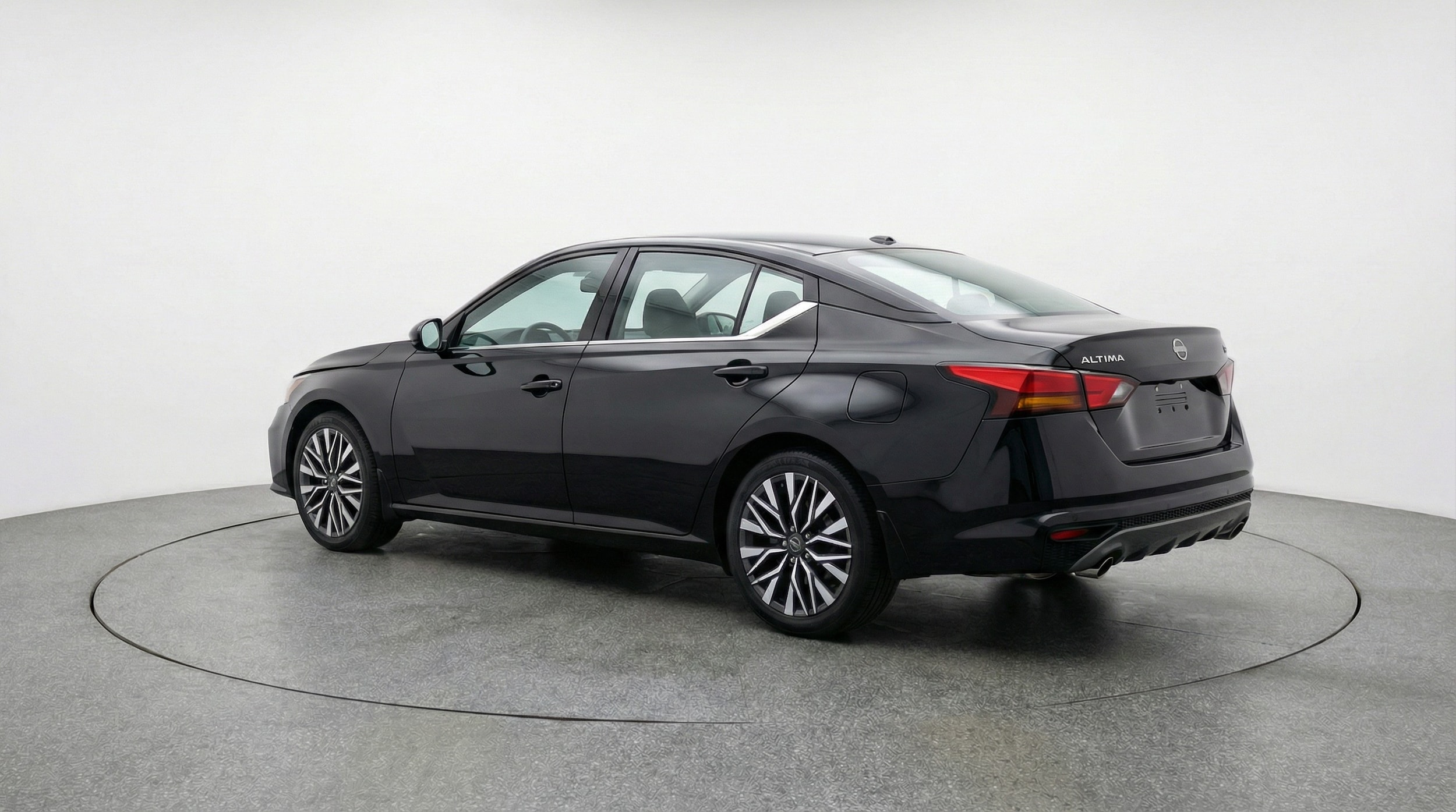 Thumbnail: 2025 Nissan Altima - 5