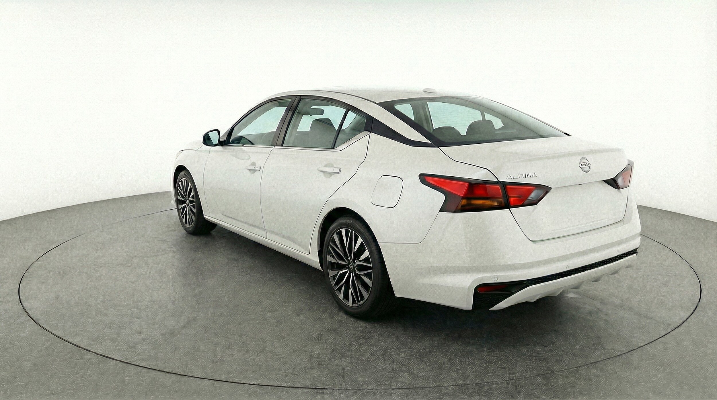 Thumbnail: 2025 Nissan Altima - 6