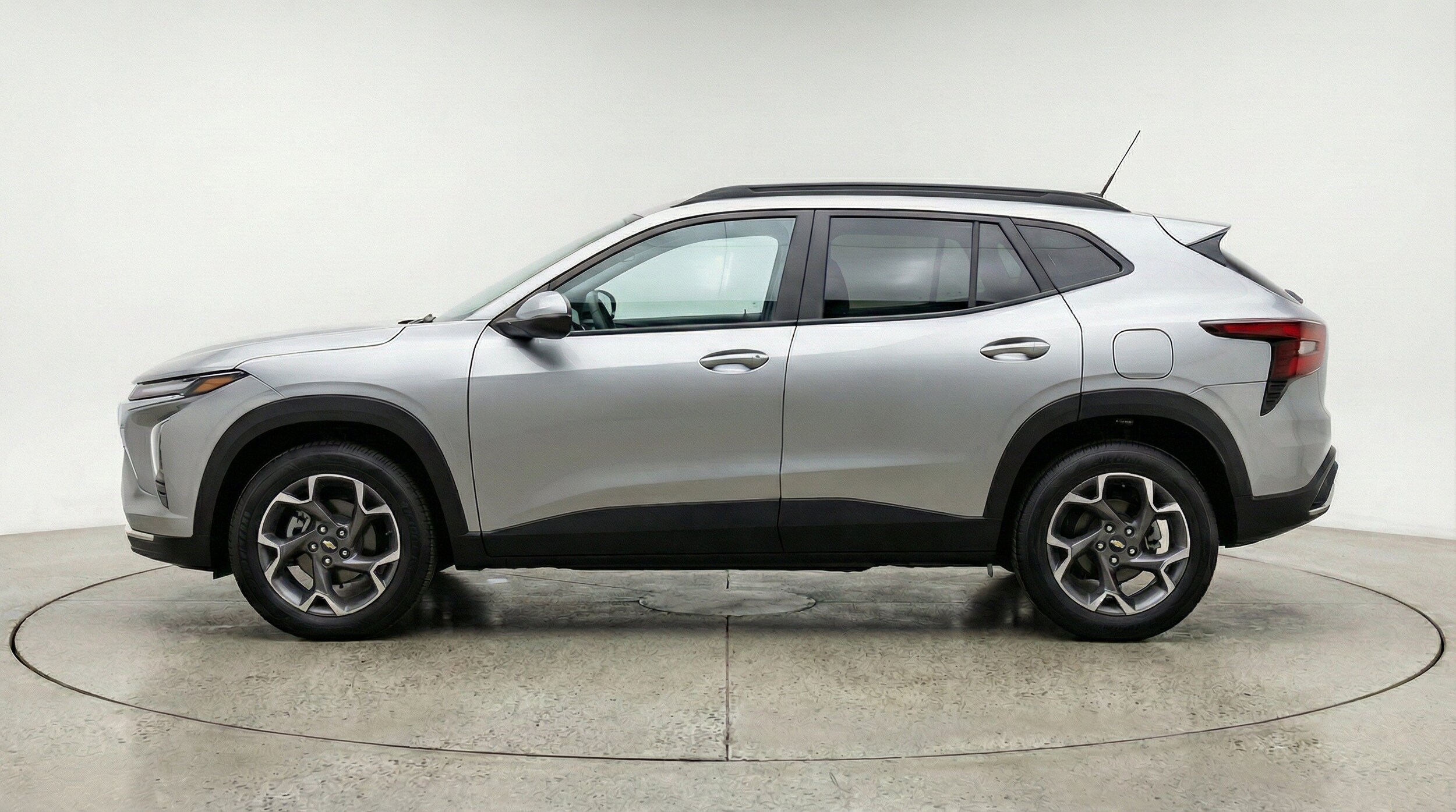 Thumbnail: 2025 Chevrolet Trax - 5
