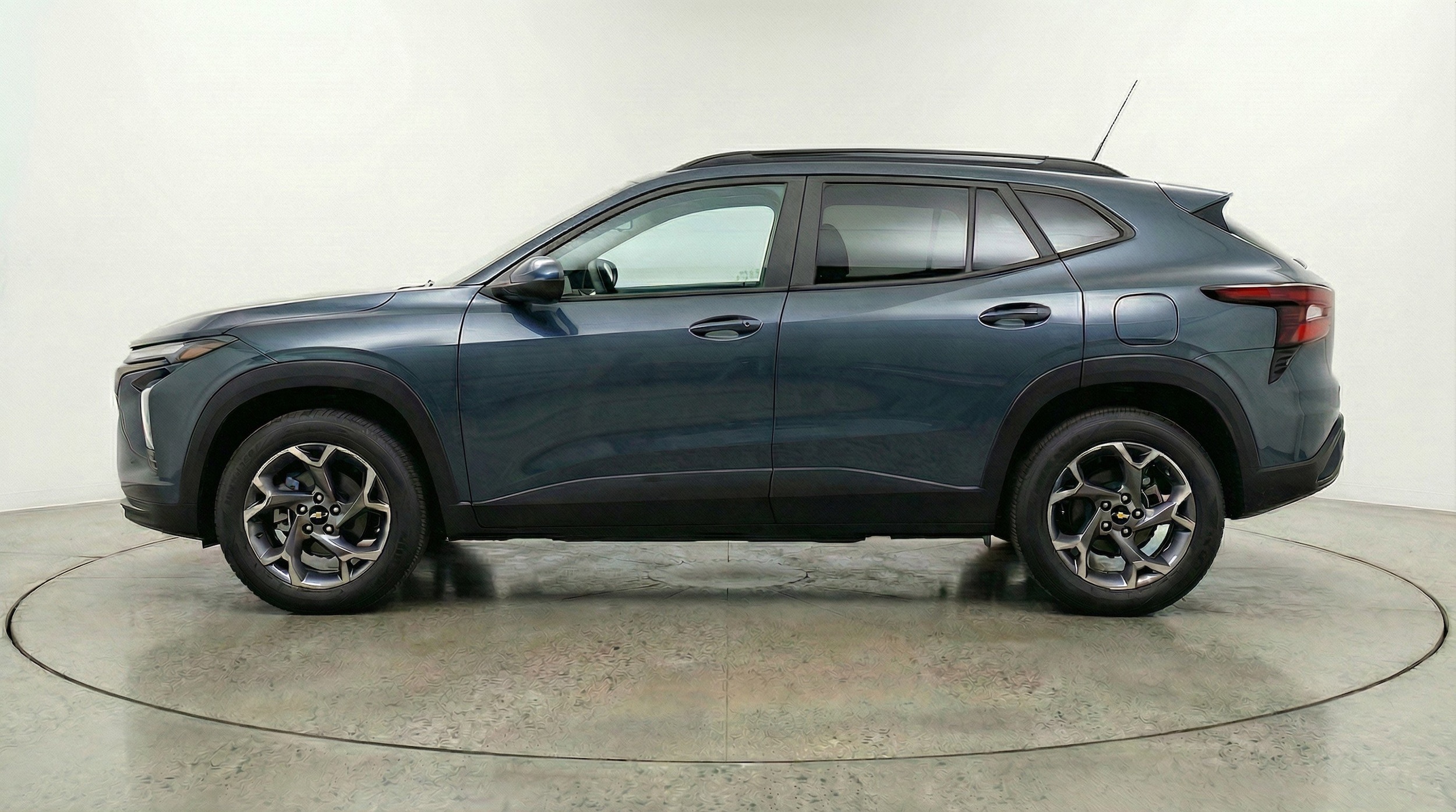 Thumbnail: 2025 Chevrolet Trax - 5