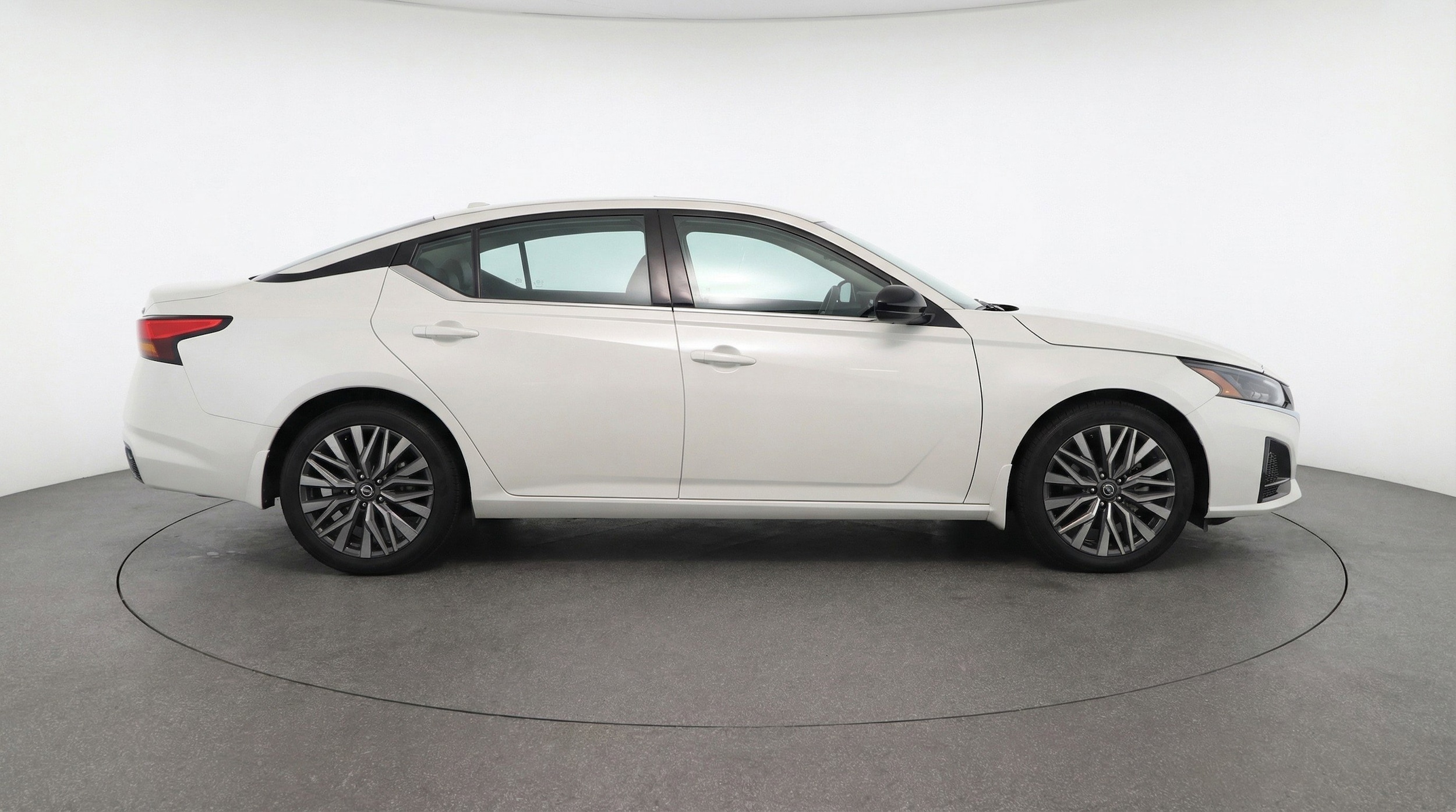 Thumbnail: 2025 Nissan Altima - 11