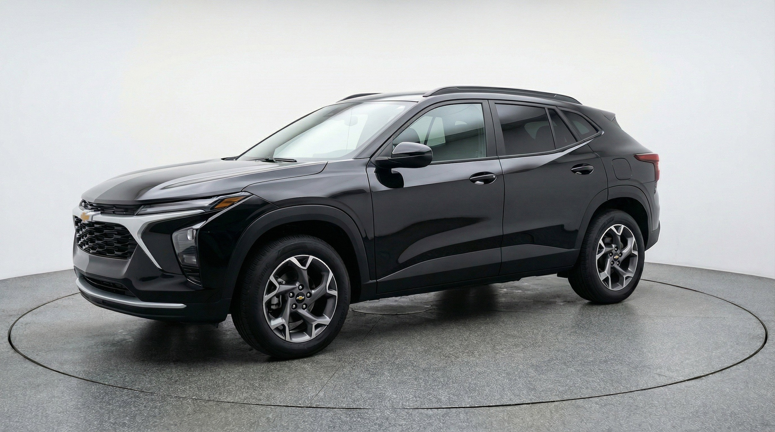 Thumbnail: 2025 Chevrolet Trax - 3