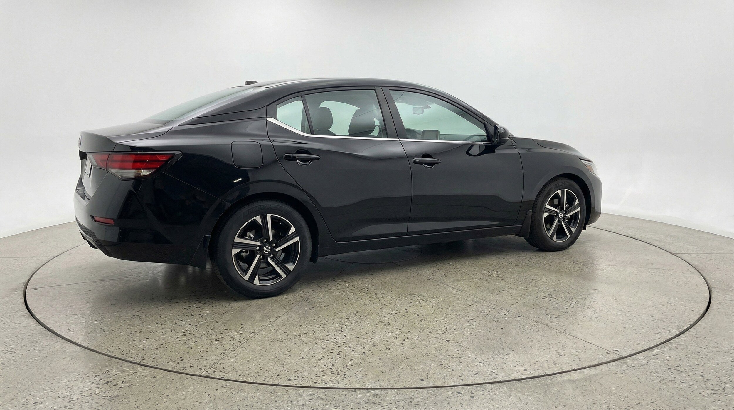 Thumbnail: 2025 Nissan Sentra - 9