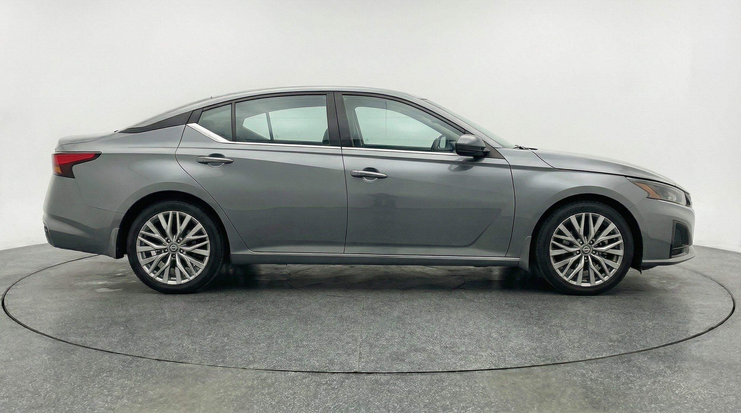 Thumbnail: 2025 Nissan Altima - 11