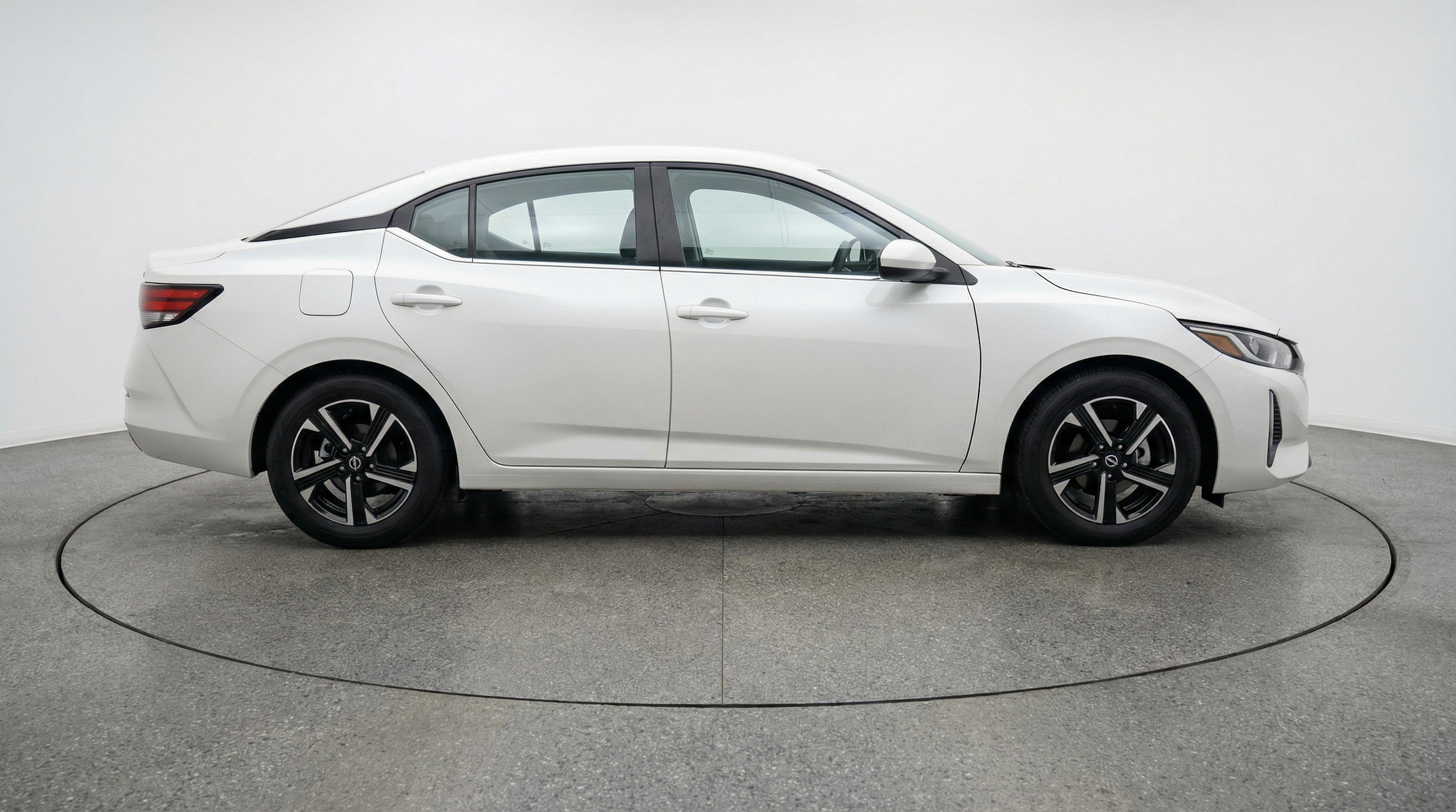 Thumbnail: 2025 Nissan Sentra - 11