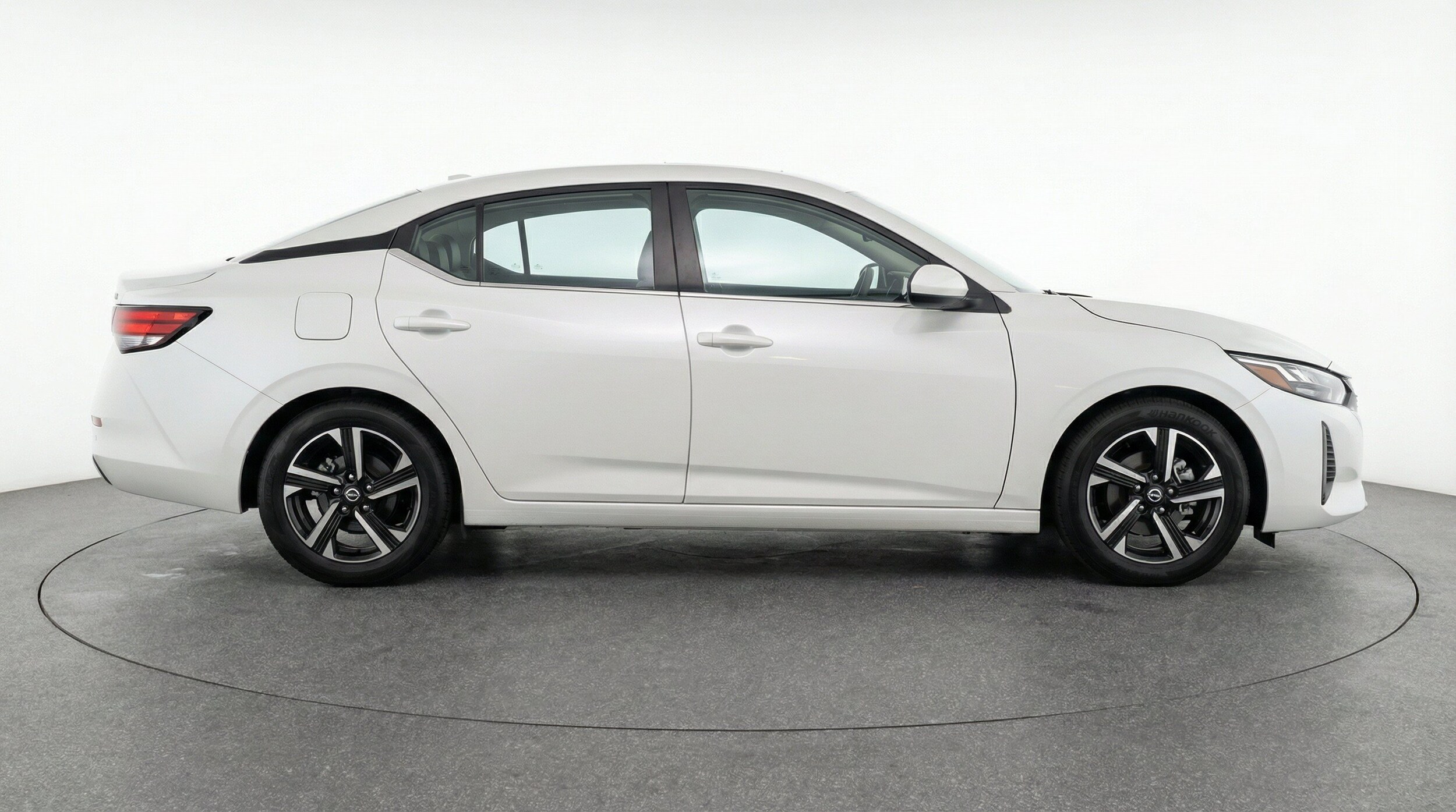 Thumbnail: 2025 Nissan Sentra - 11