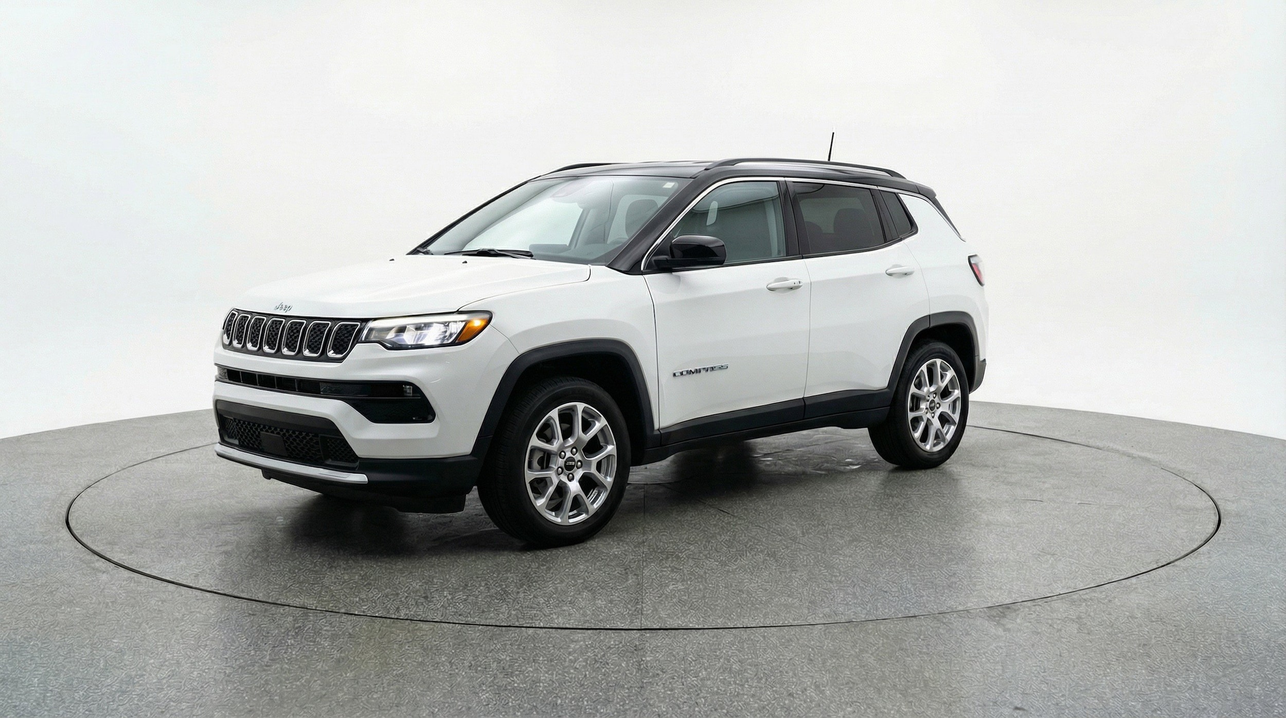 Thumbnail: 2025 Jeep Compass - 3