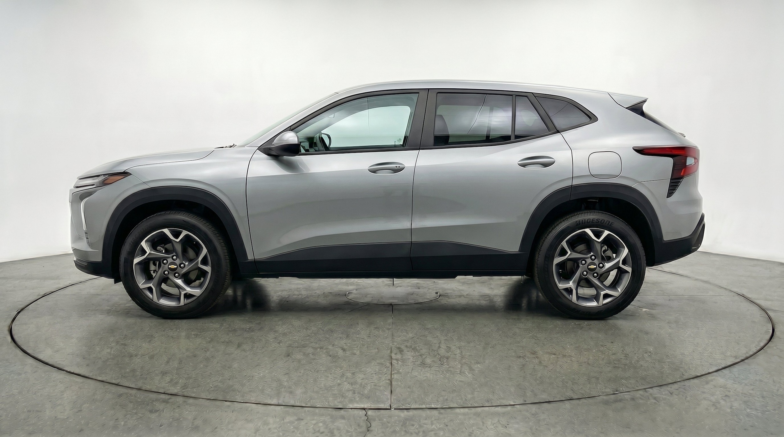 Thumbnail: 2025 Chevrolet Trax - 5