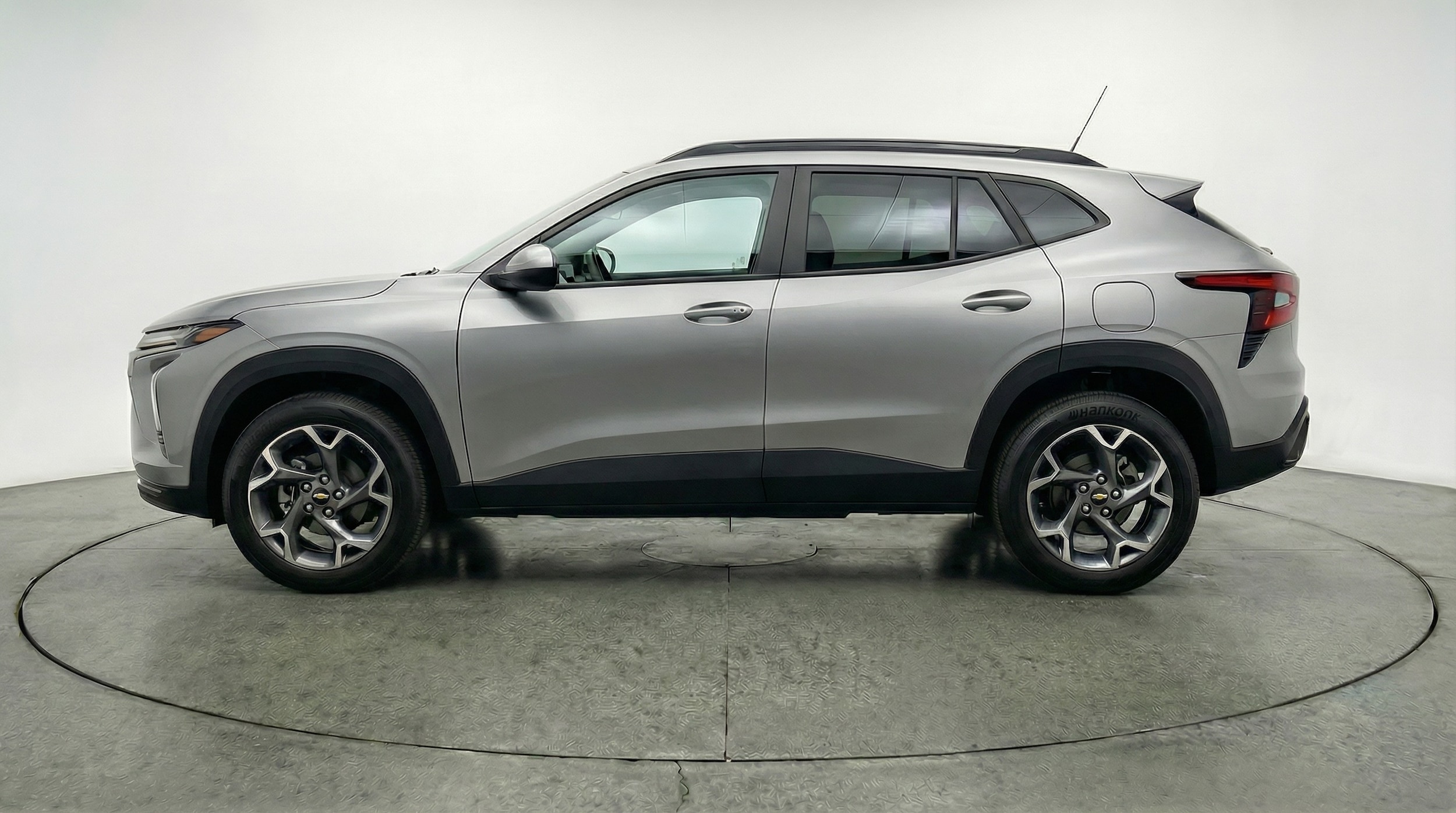 Thumbnail: 2025 Chevrolet Trax - 4