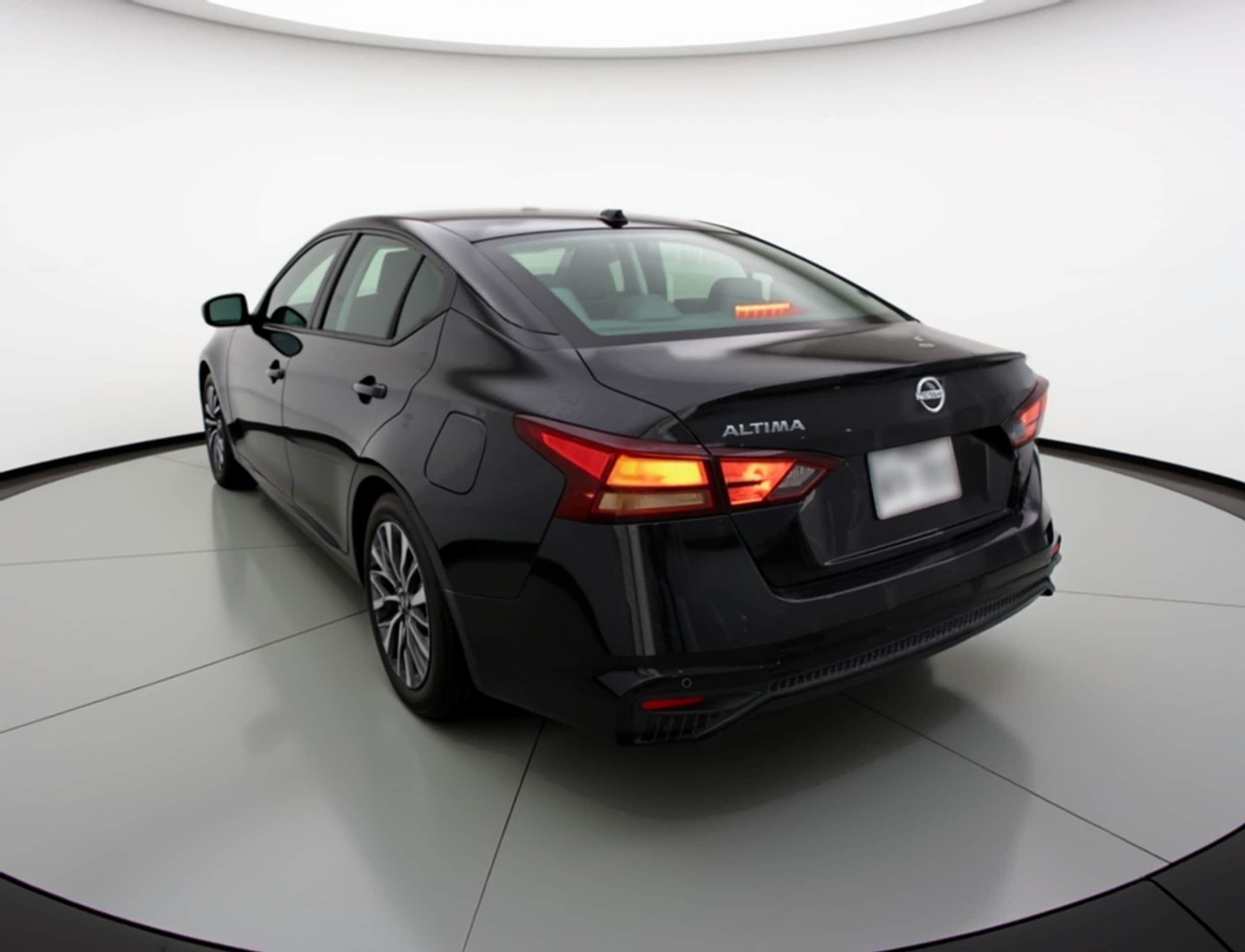 Thumbnail: 2025 Nissan Altima - 5