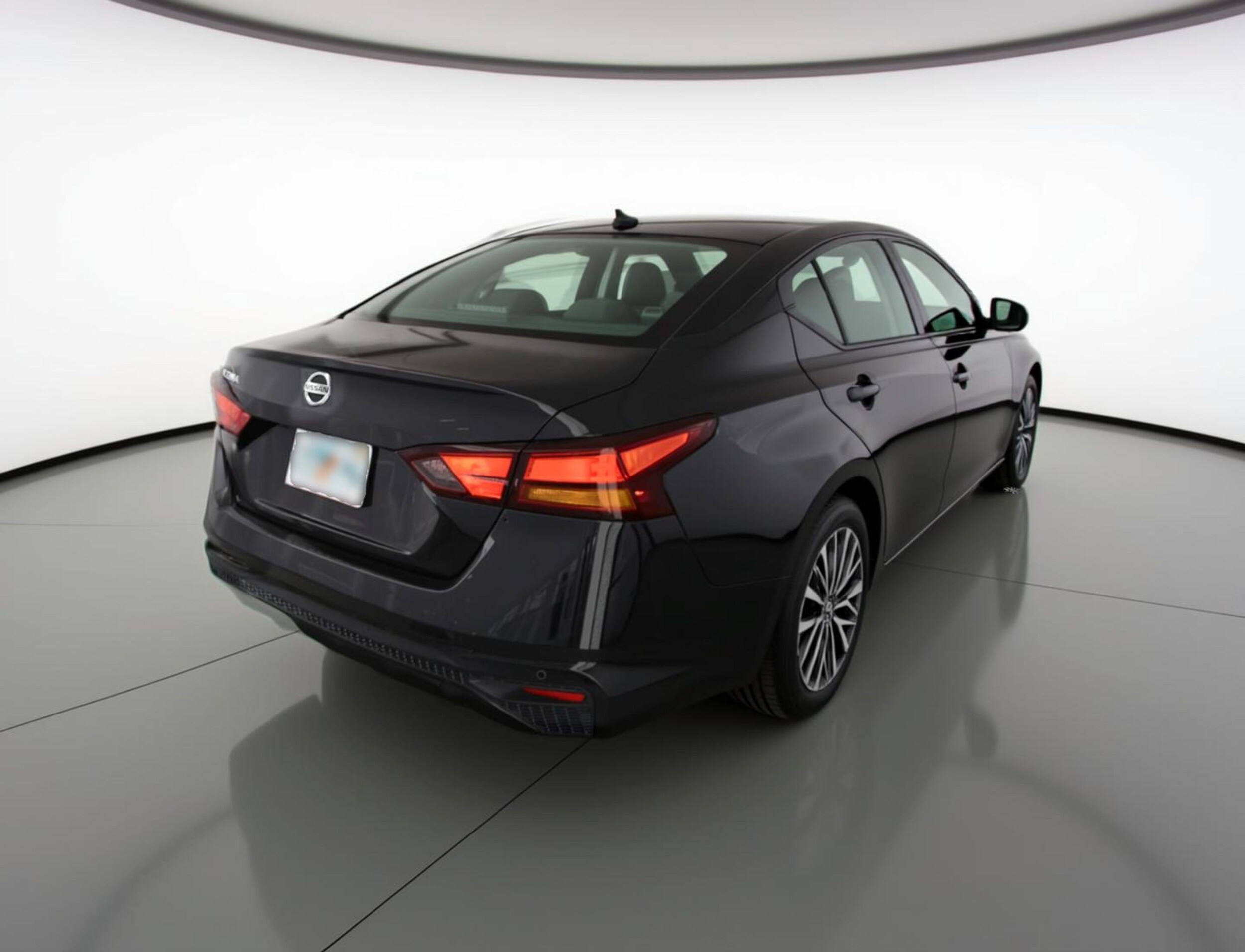 Thumbnail: 2025 Nissan Altima - 9