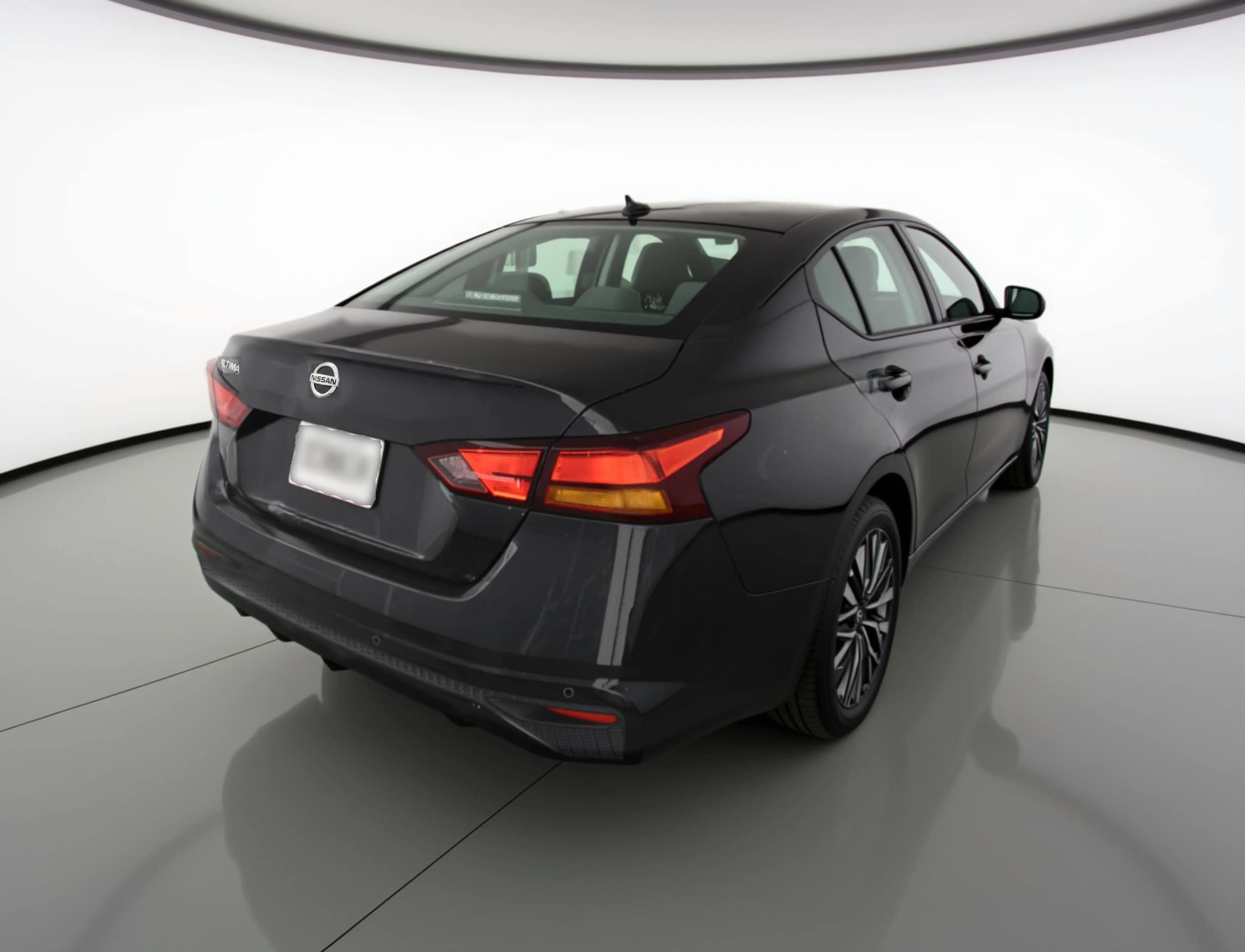 Thumbnail: 2025 Nissan Altima - 9