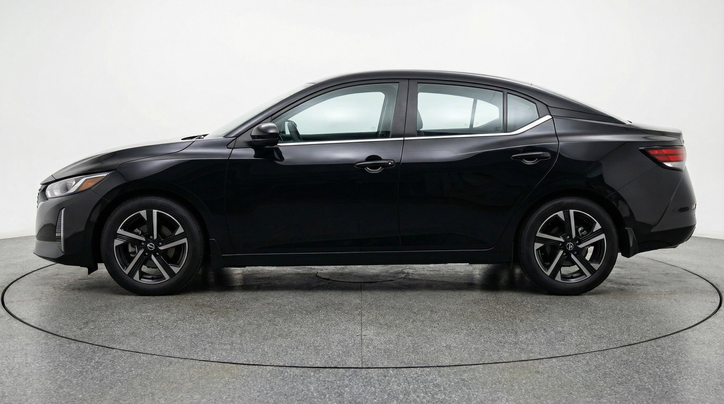 Thumbnail: 2025 Nissan Sentra - 5