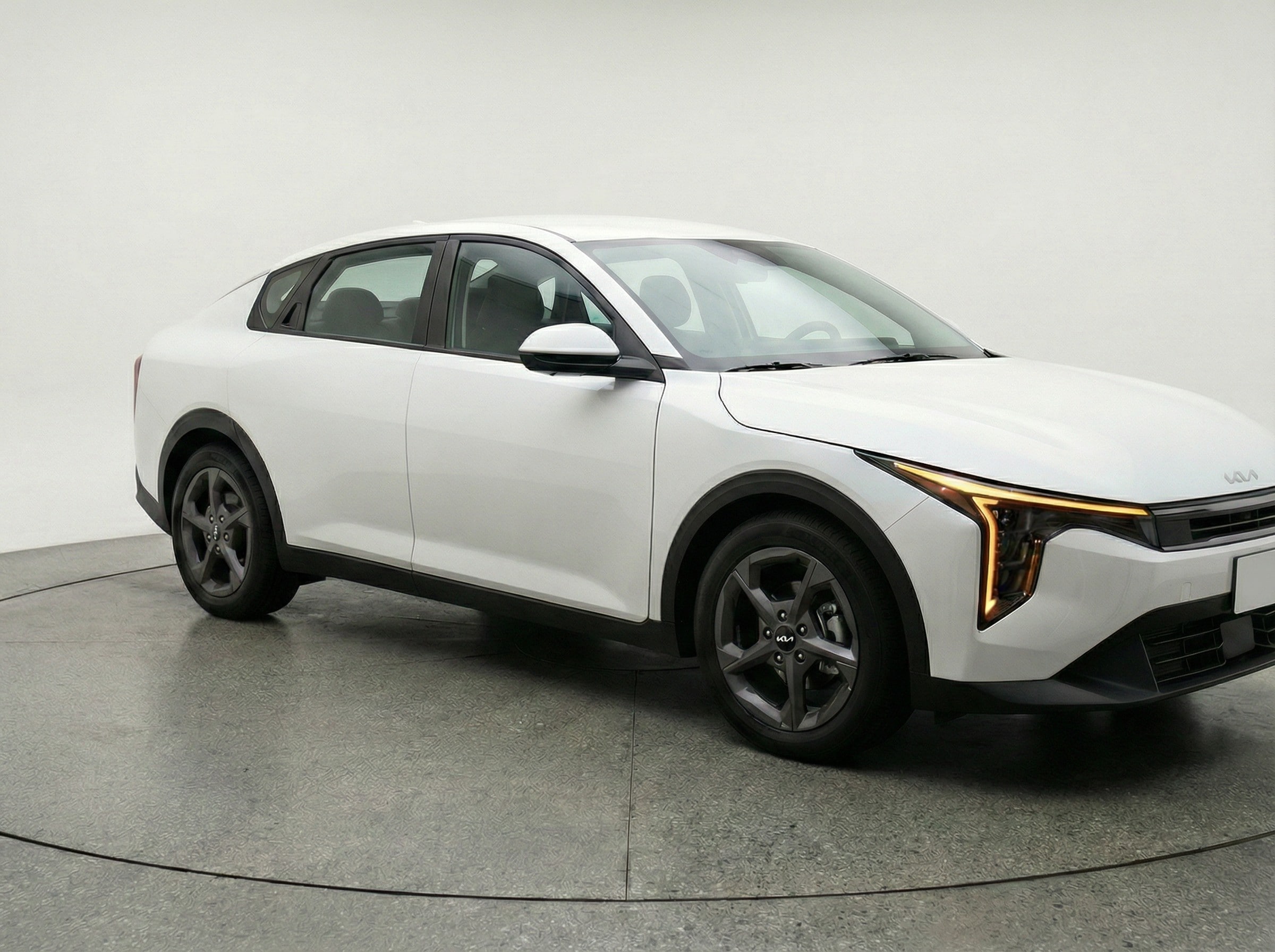 Thumbnail: 2025 Kia K4 - 1