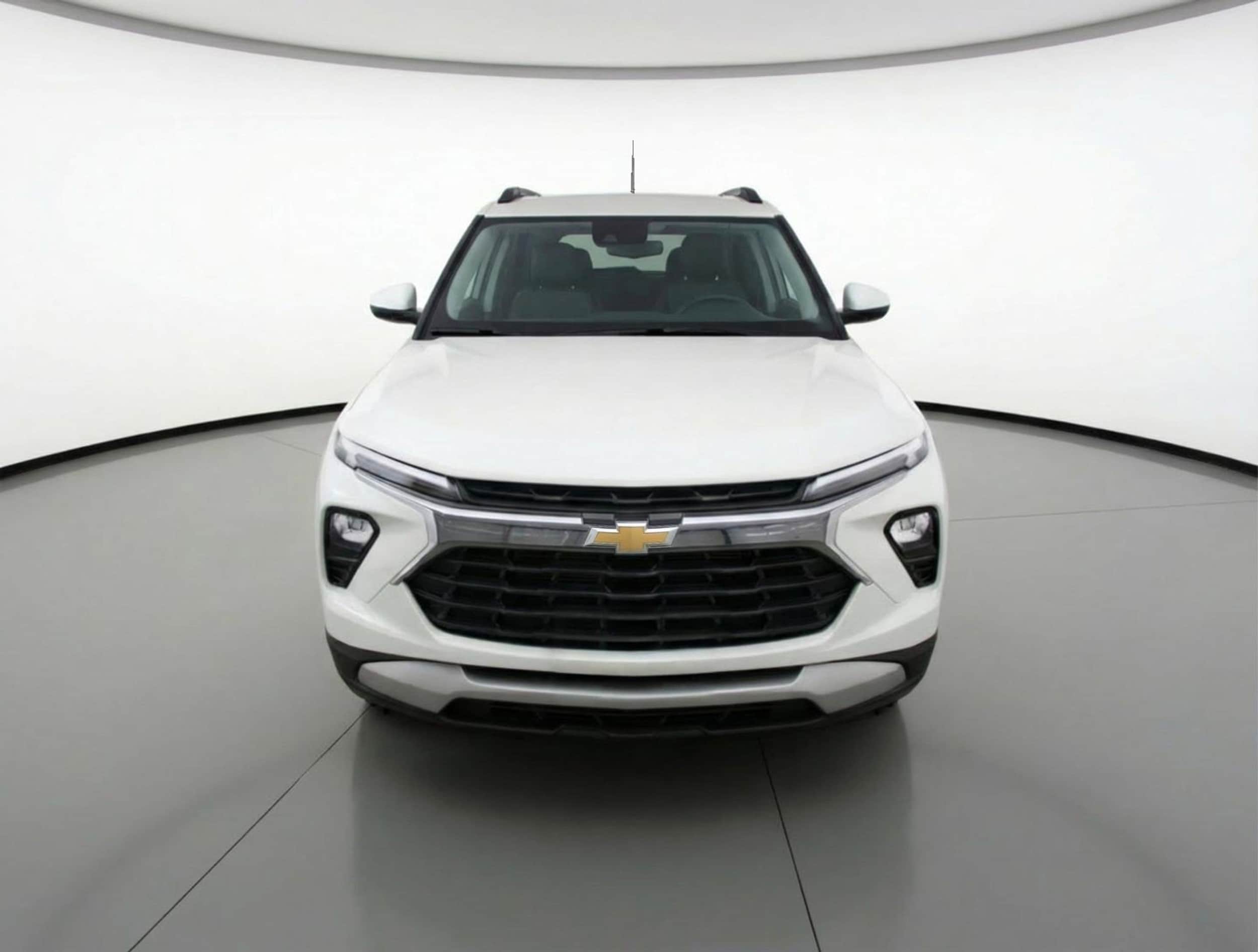 Thumbnail: 2025 Chevrolet TrailBlazer - 2