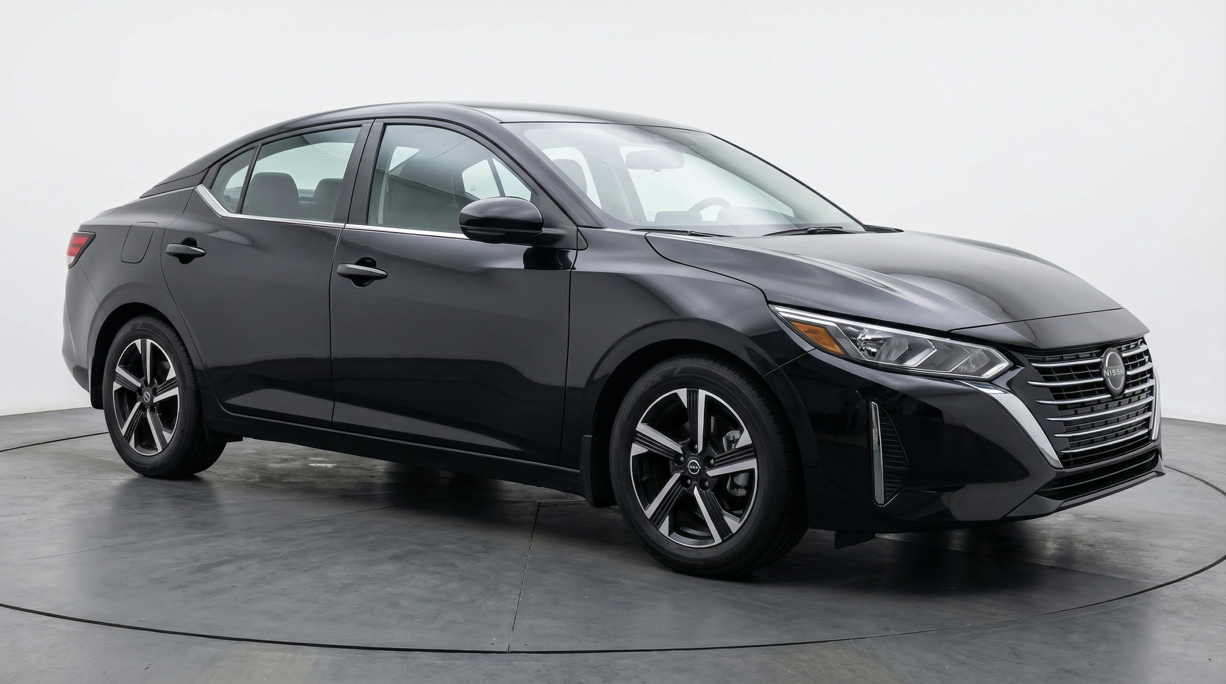 Thumbnail: 2025 Nissan Sentra - 1