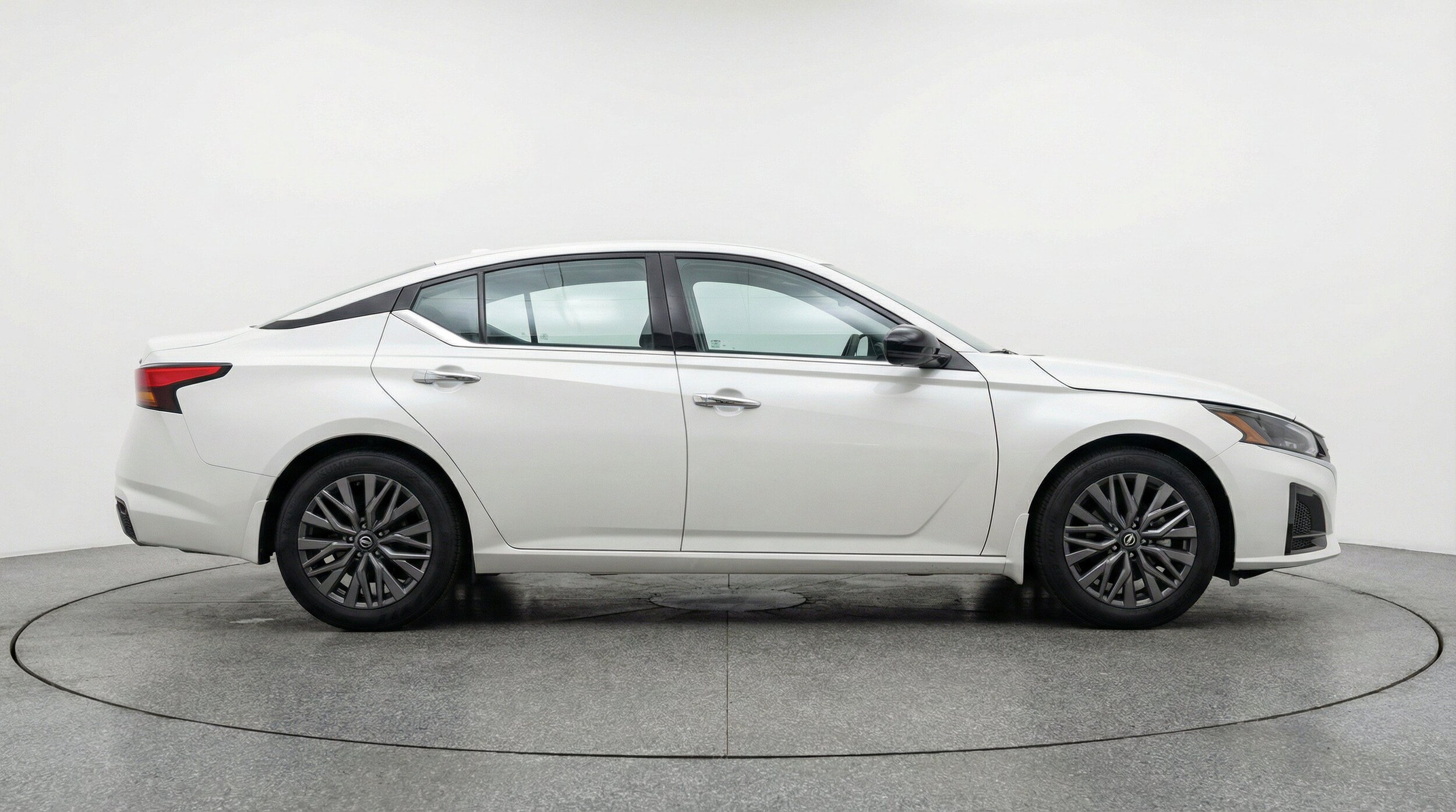 Thumbnail: 2025 Nissan Altima - 11