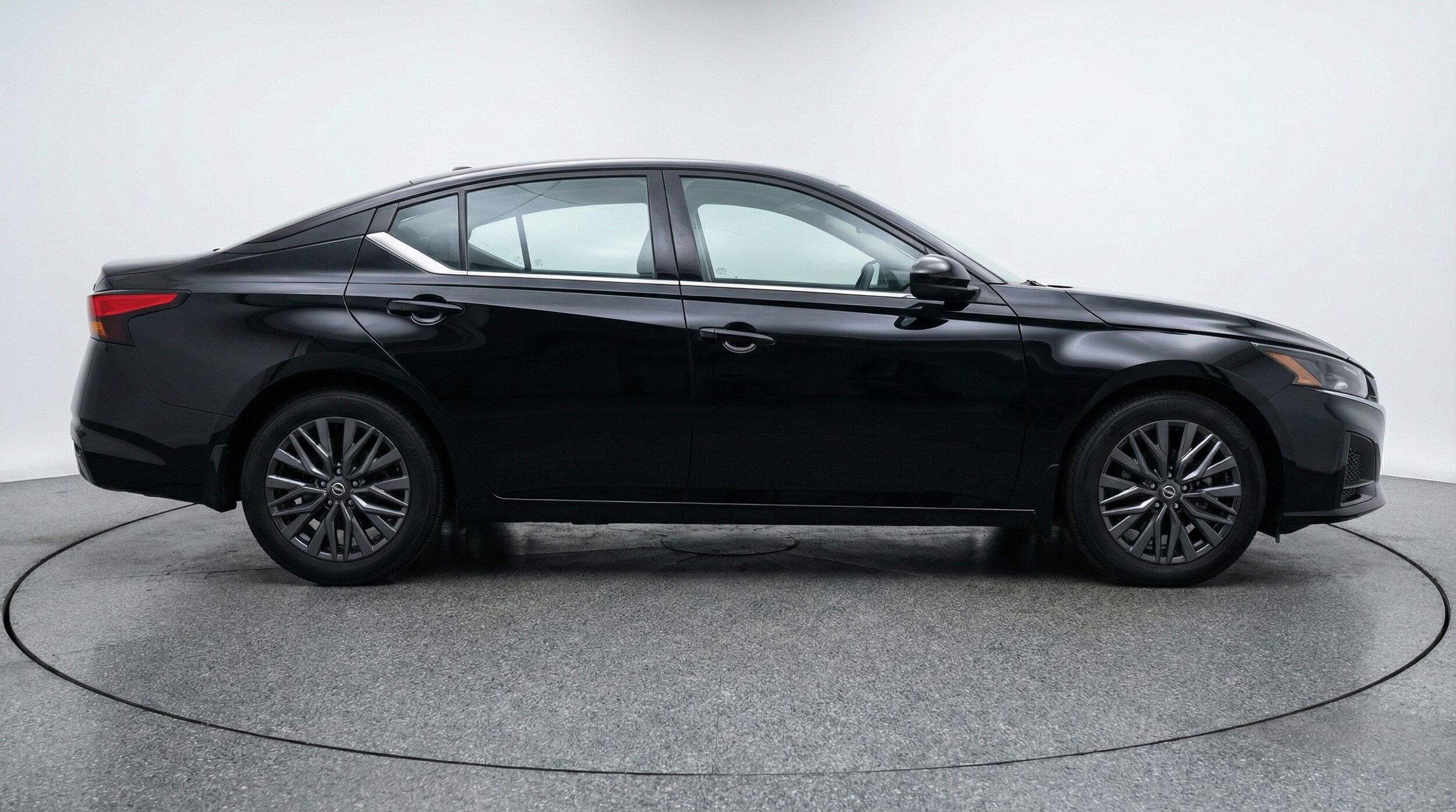 Thumbnail: 2025 Nissan Altima - 8