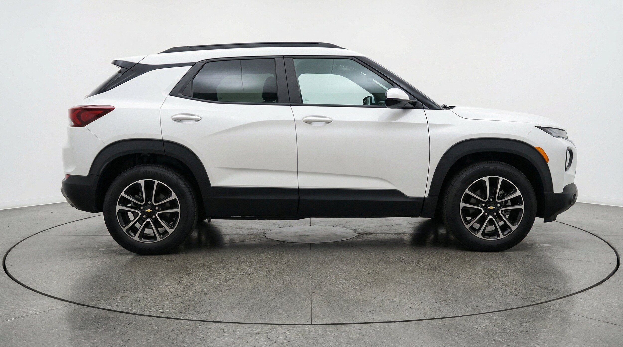Thumbnail: 2025 Chevrolet TrailBlazer - 11