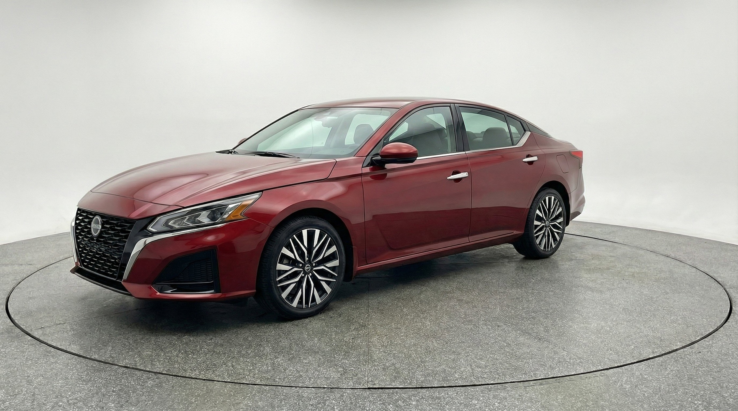 Thumbnail: 2025 Nissan Altima - 3