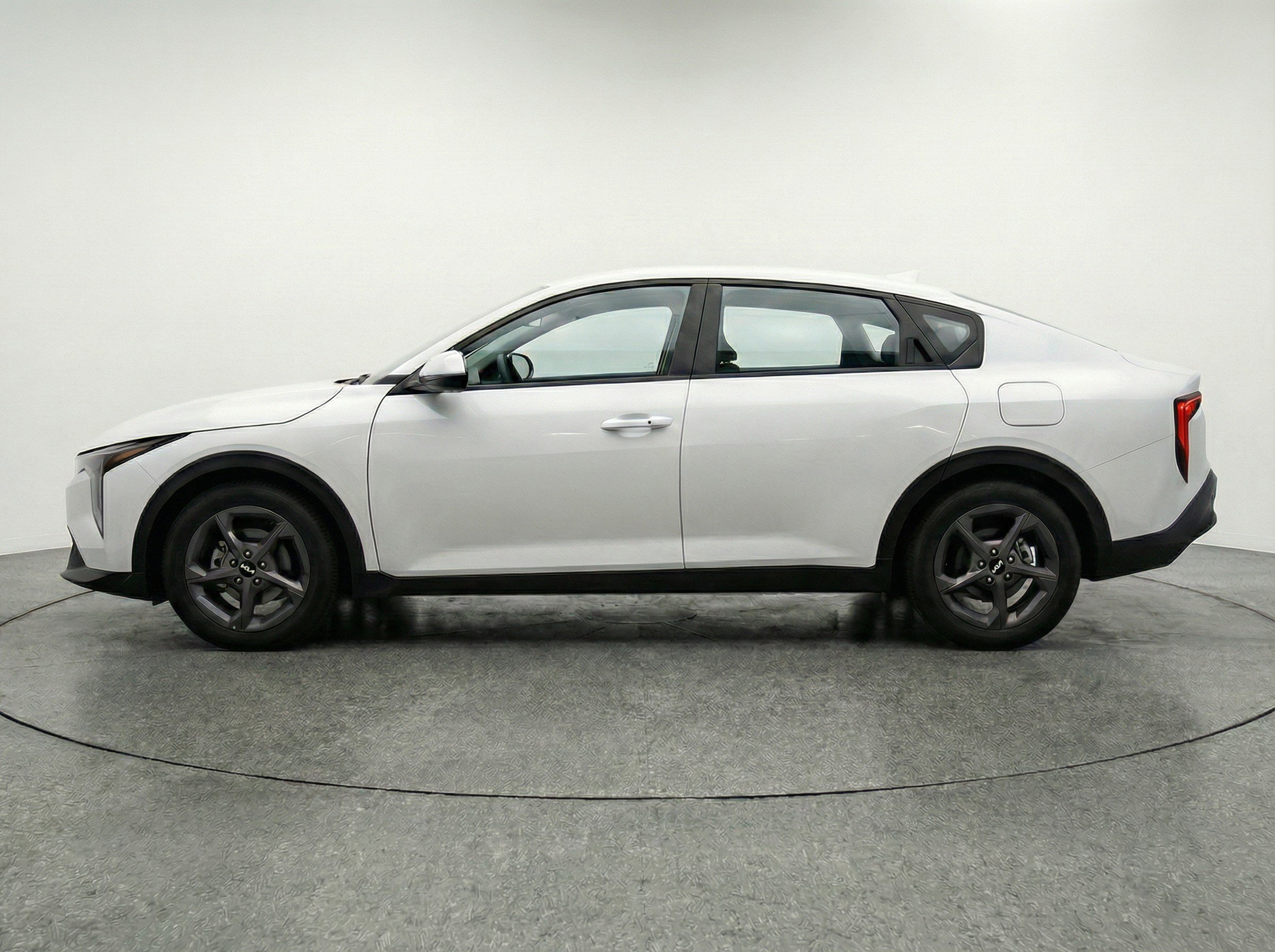 Thumbnail: 2025 Kia K4 - 5