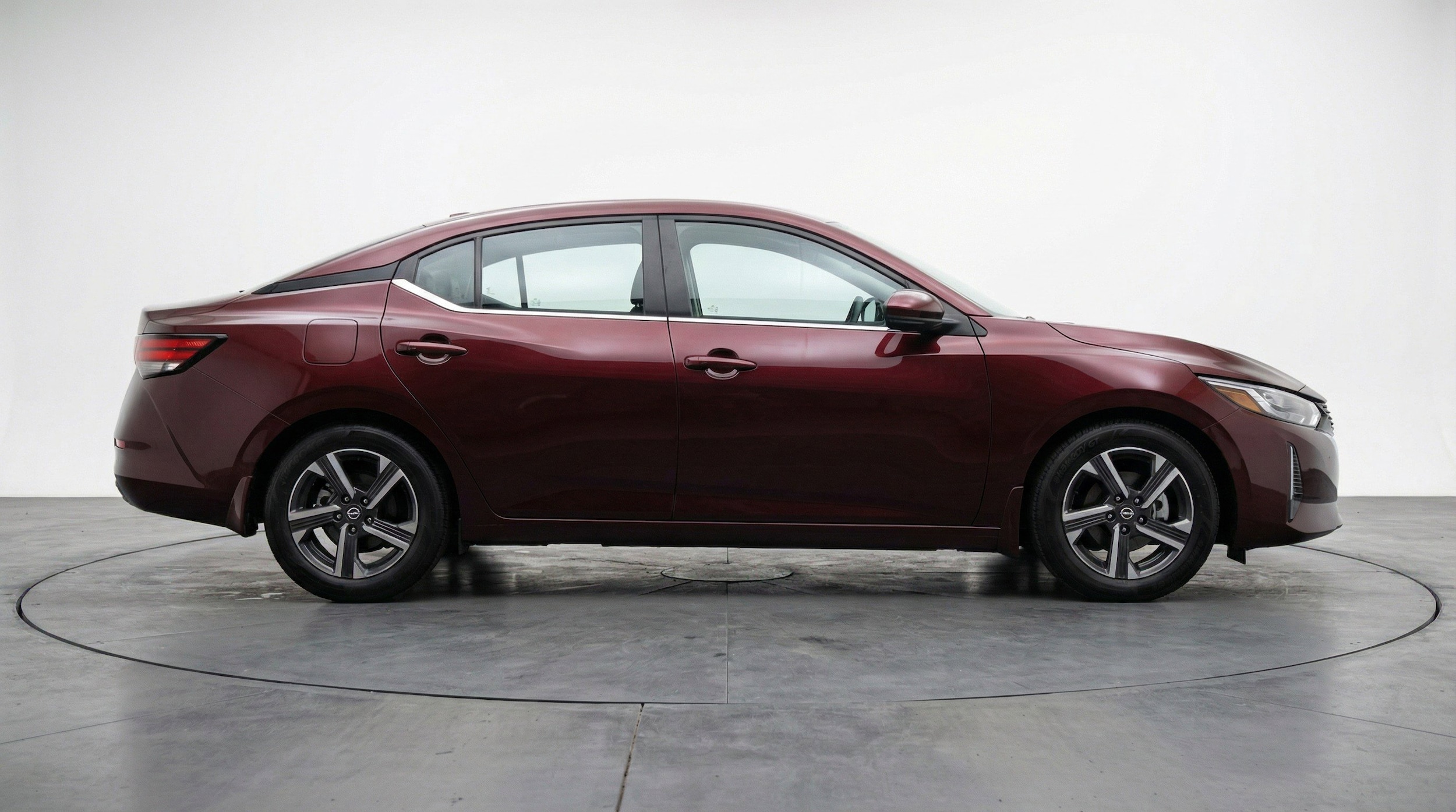 Thumbnail: 2025 Nissan Sentra - 11