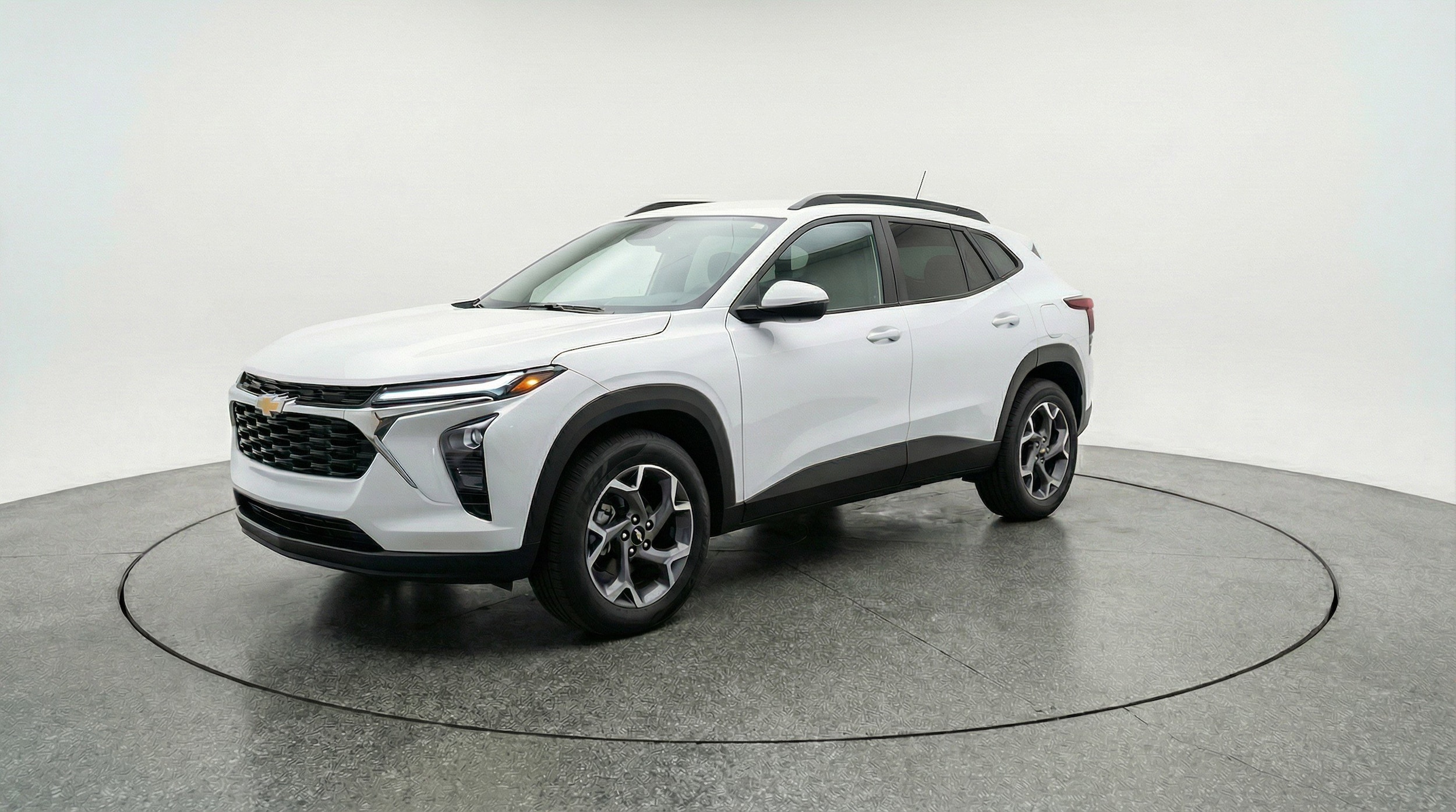 Thumbnail: 2025 Chevrolet Trax - 3