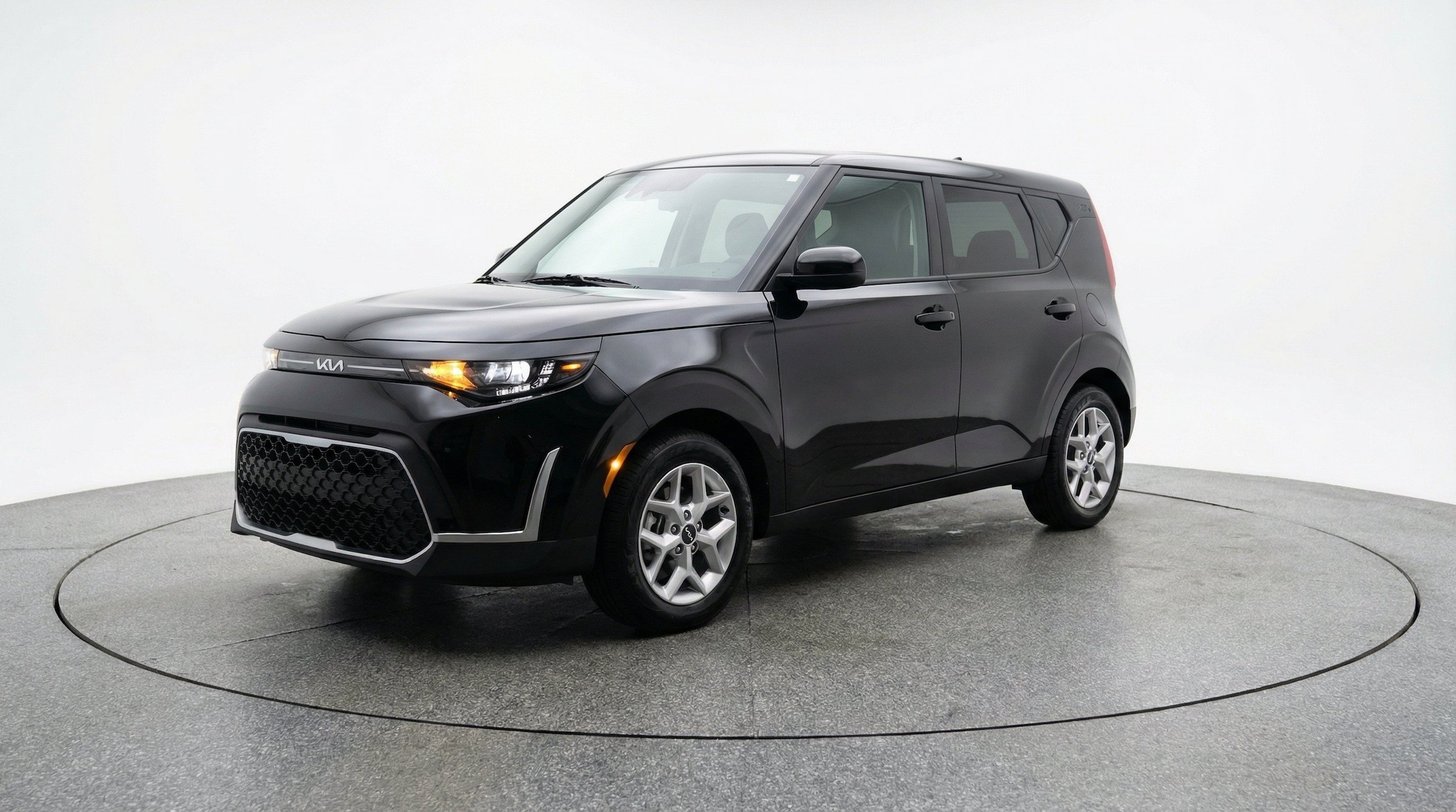 Thumbnail: 2025 Kia Soul - 3