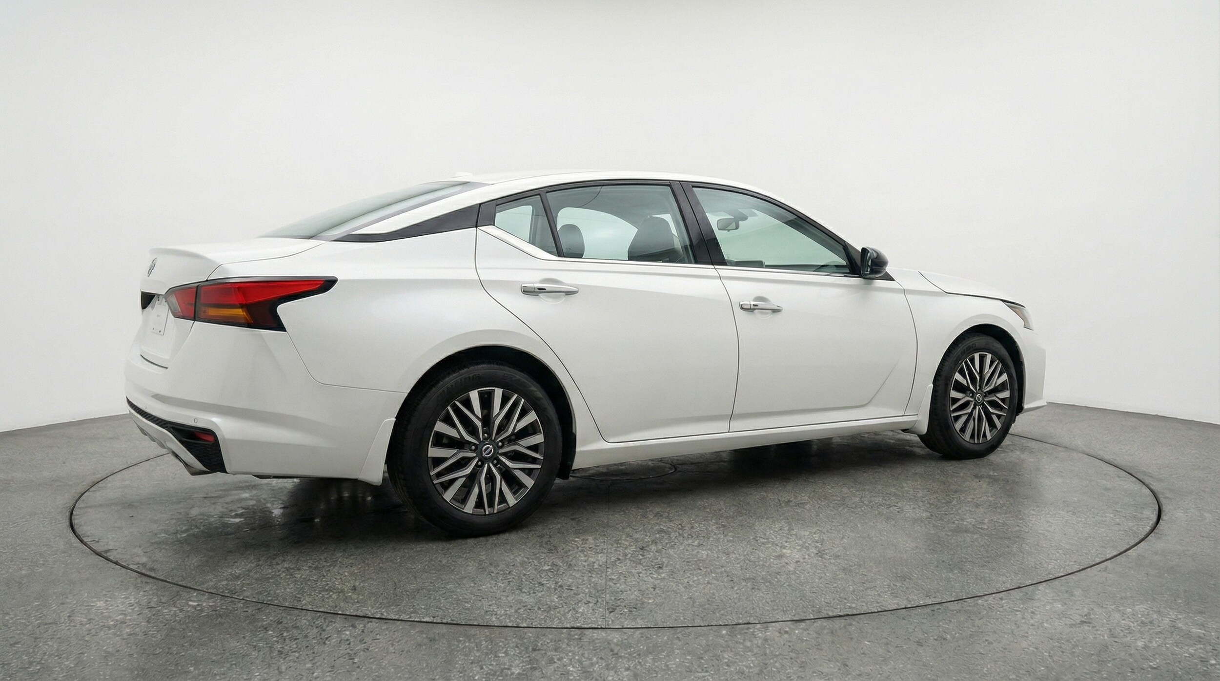 Thumbnail: 2025 Nissan Altima - 7