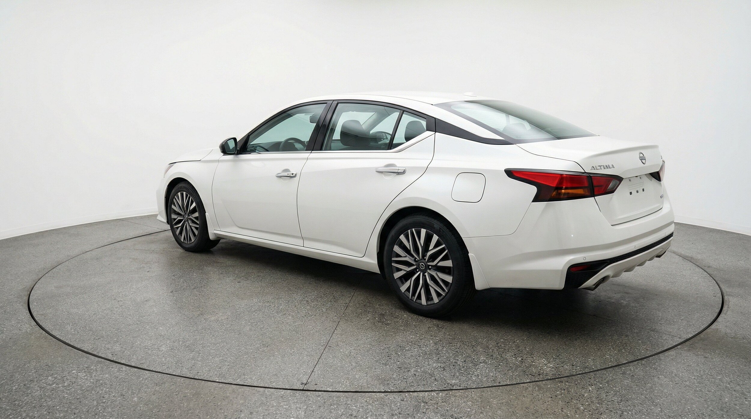 Thumbnail: 2025 Nissan Altima - 6