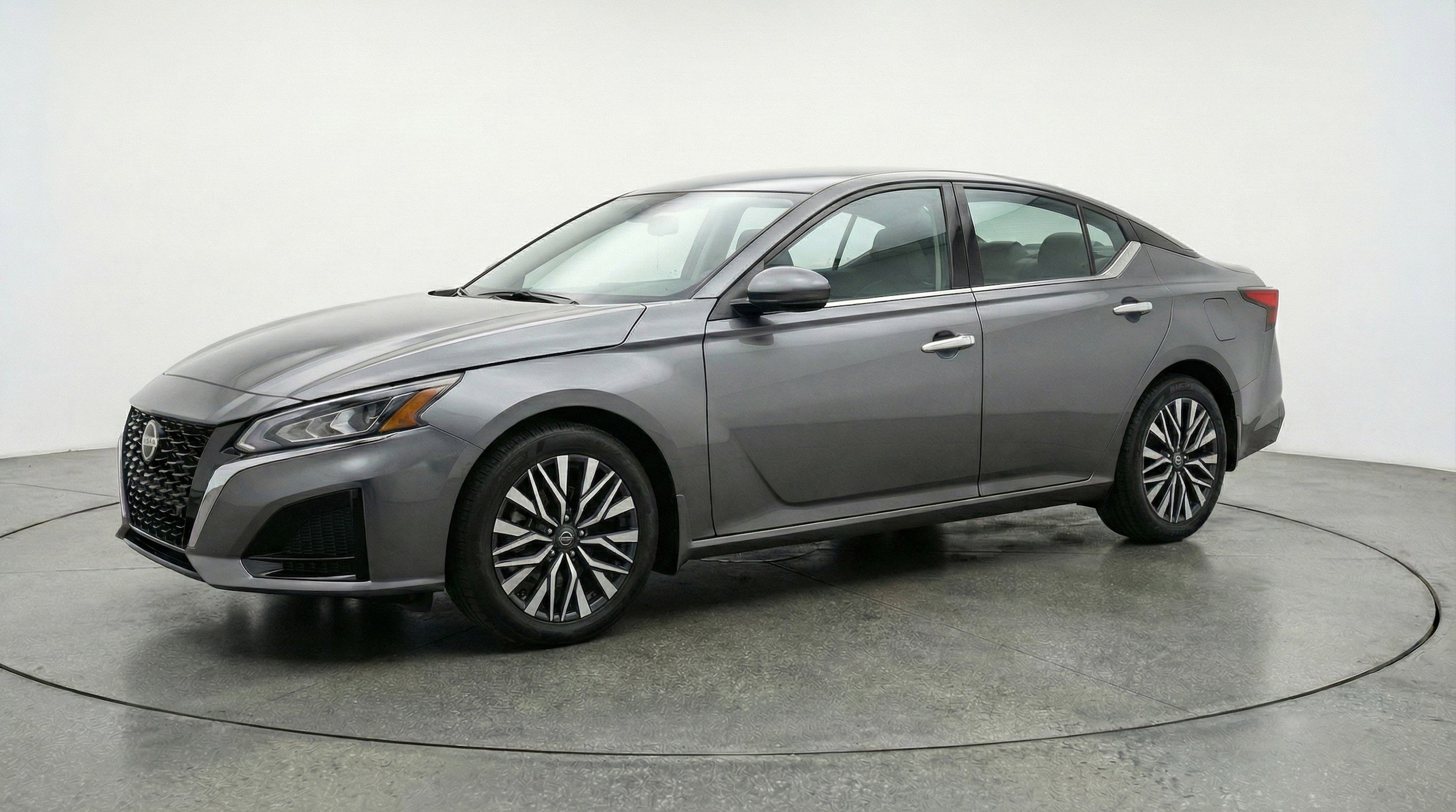 Thumbnail: 2025 Nissan Altima - 3