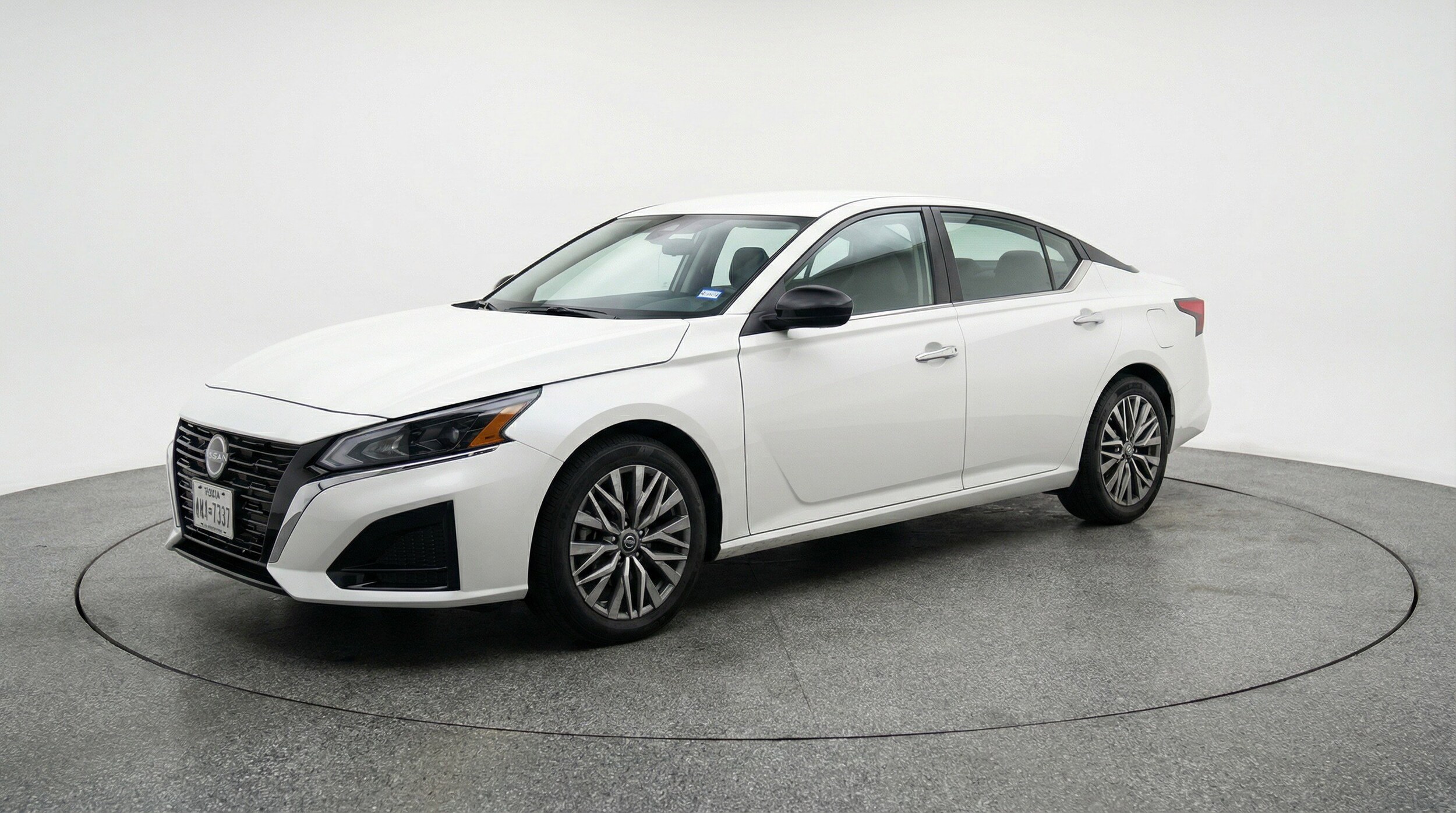 Thumbnail: 2025 Nissan Altima - 3