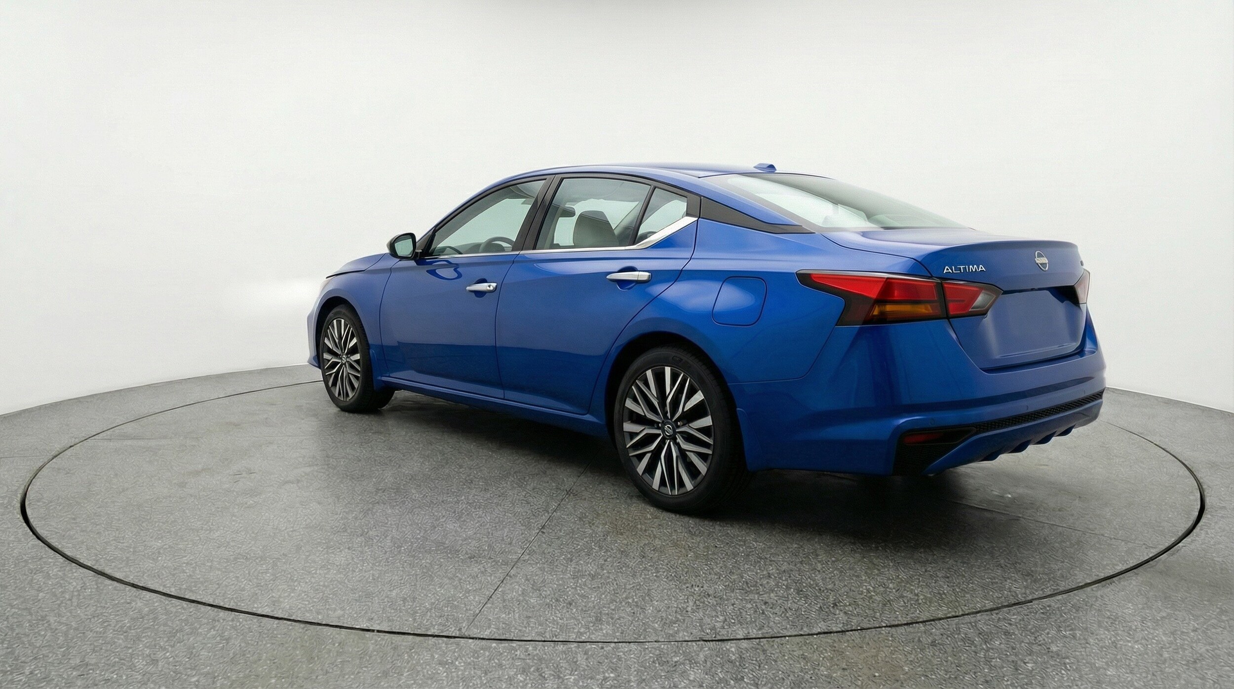 Thumbnail: 2025 Nissan Altima - 6