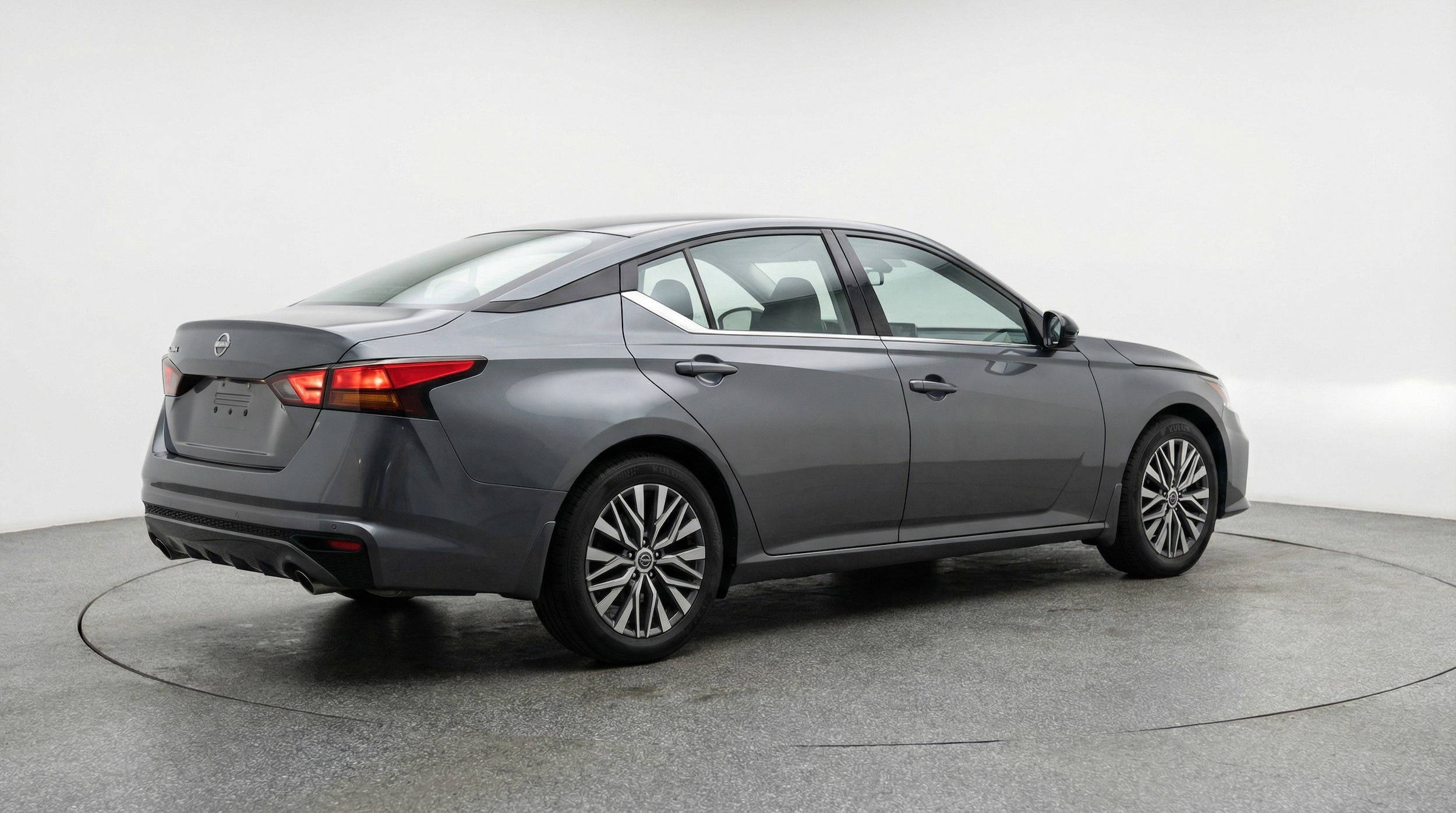 Thumbnail: 2025 Nissan Altima - 9