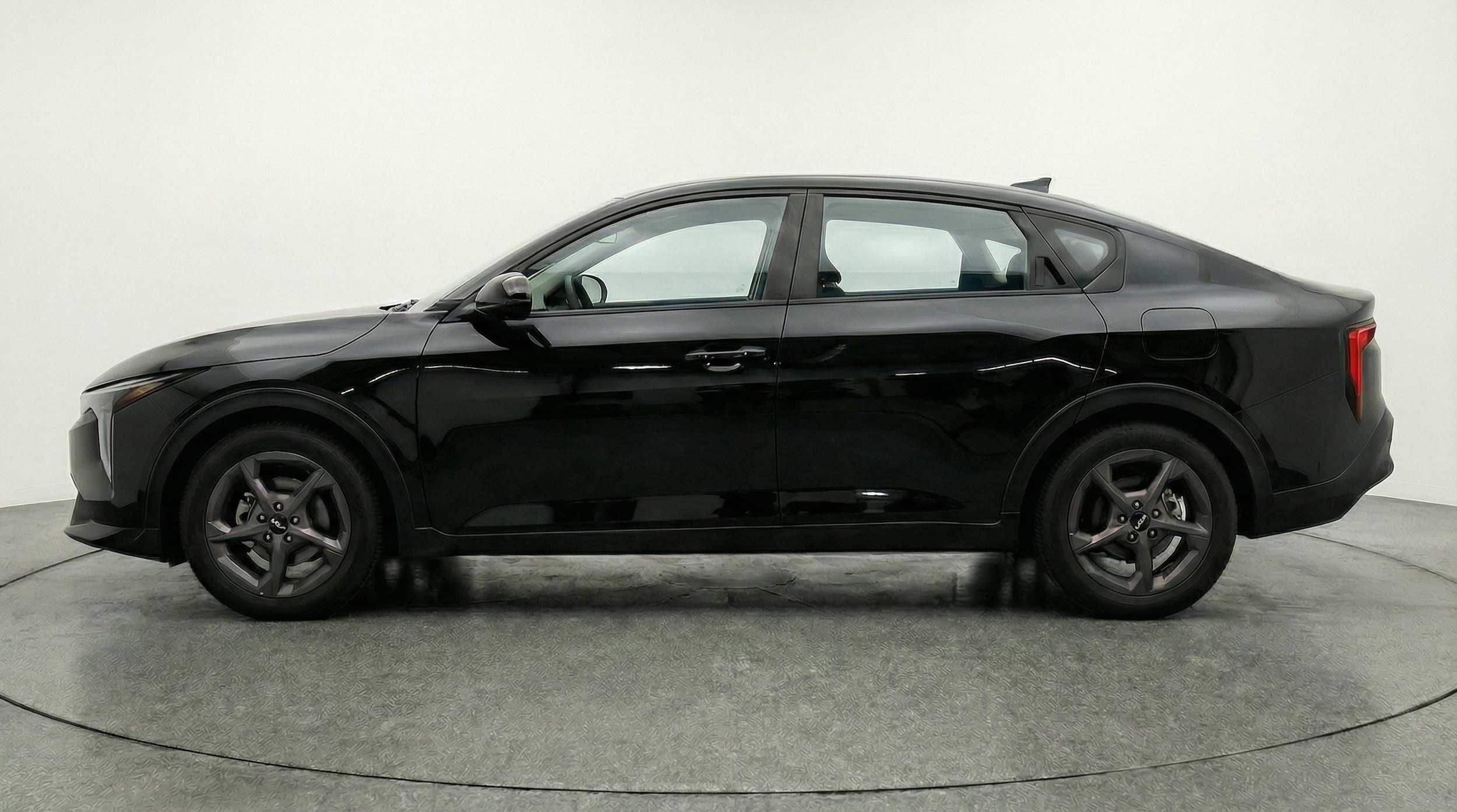 Thumbnail: 2025 Kia K4 - 4