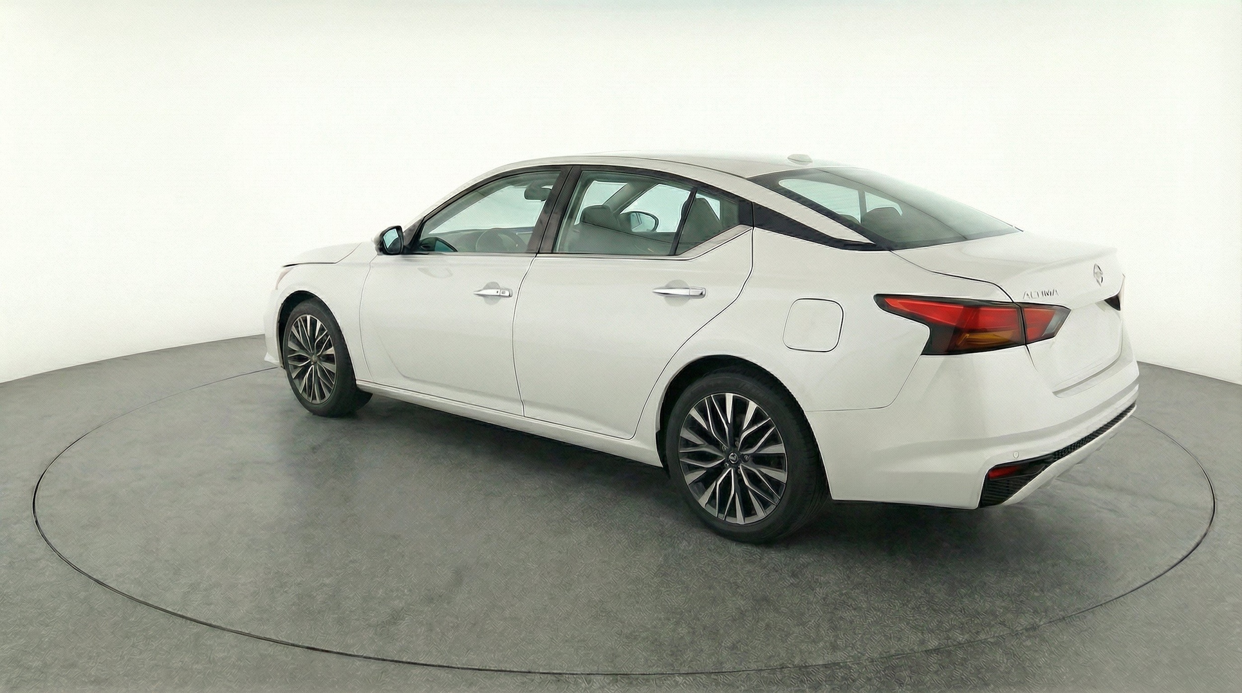 Thumbnail: 2025 Nissan Altima - 6