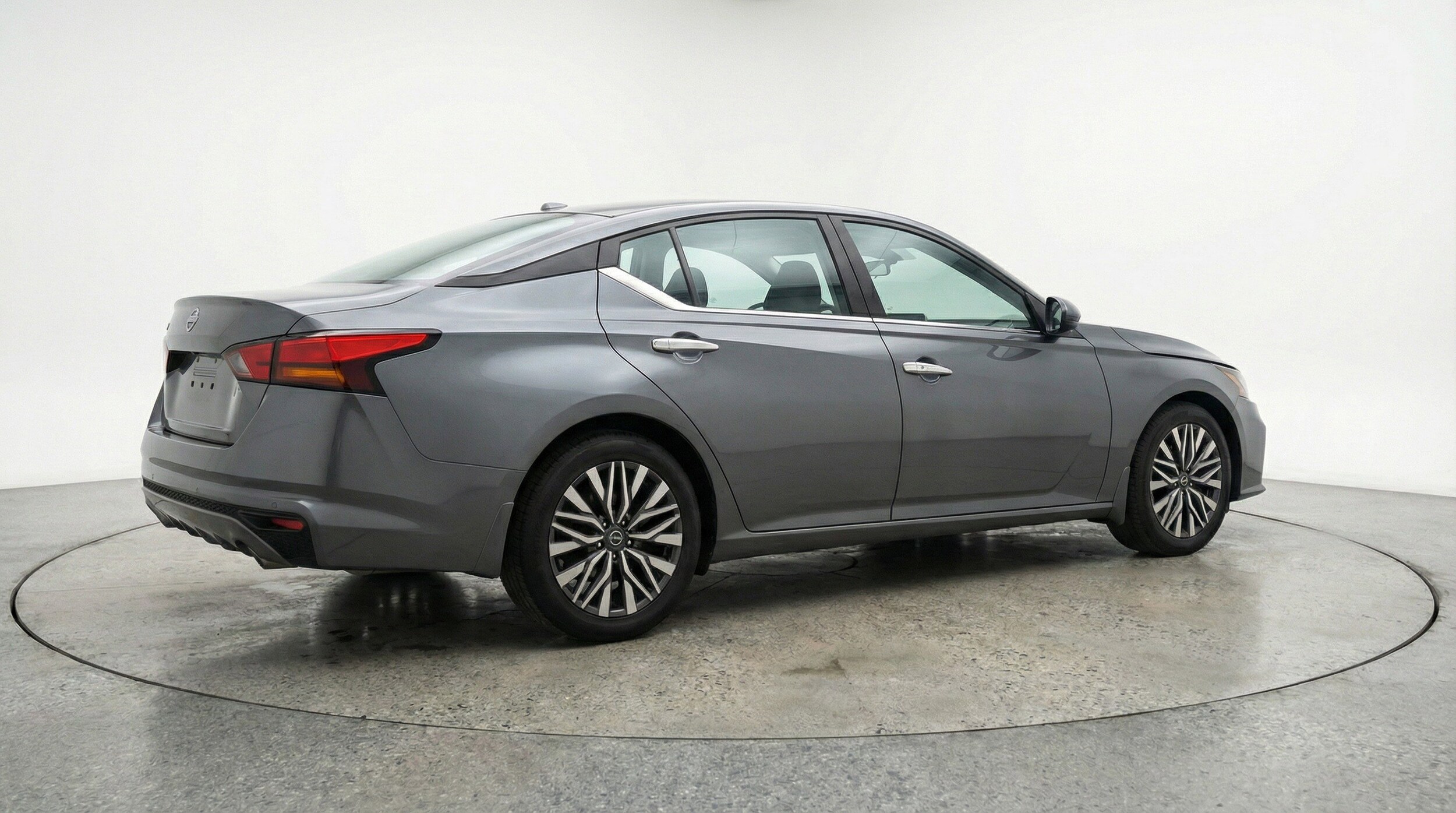 Thumbnail: 2025 Nissan Altima - 9